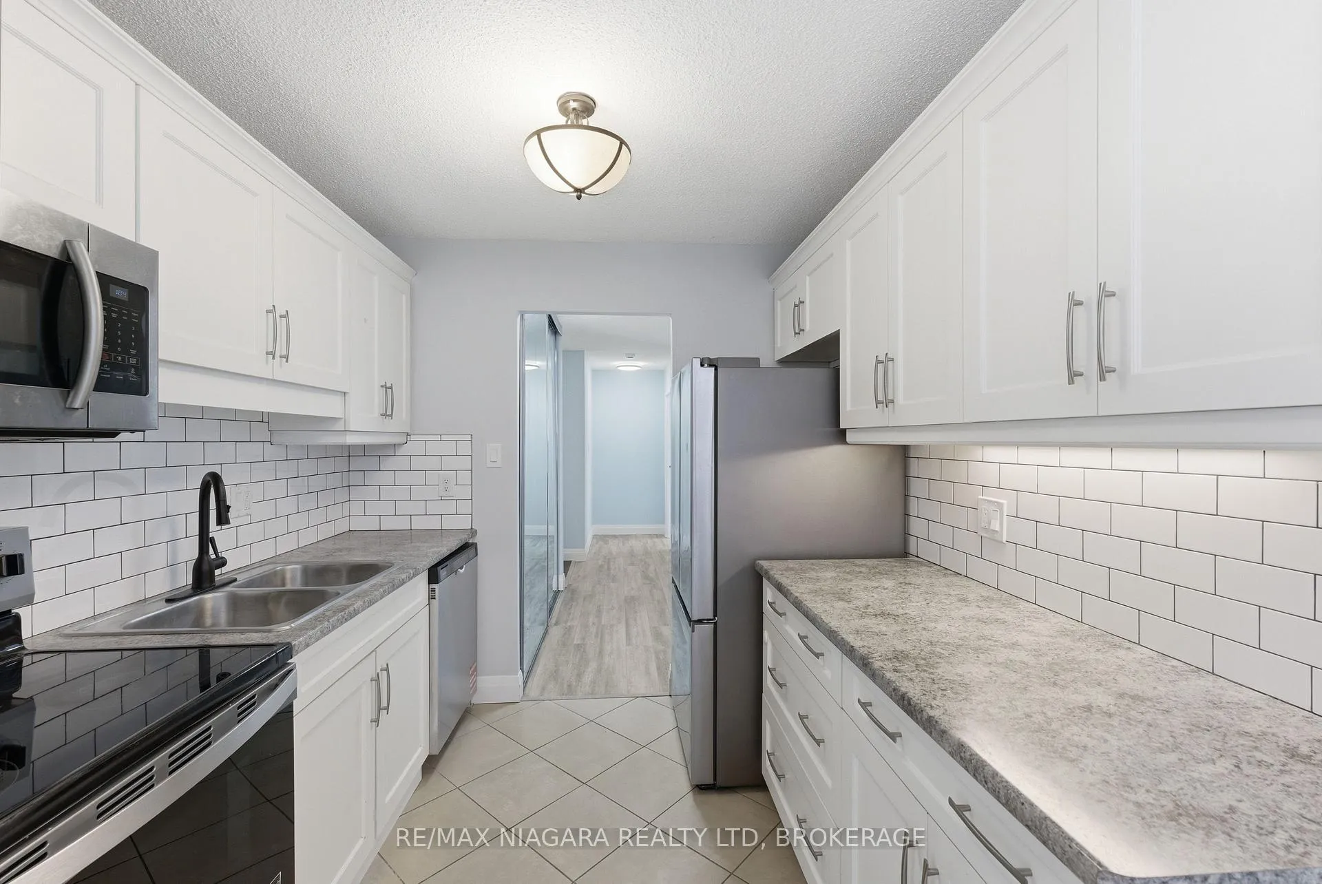 Photo 11 of Unit 109, 7 Gale Crescent, St. Catharines, E. Chester — HOMEH