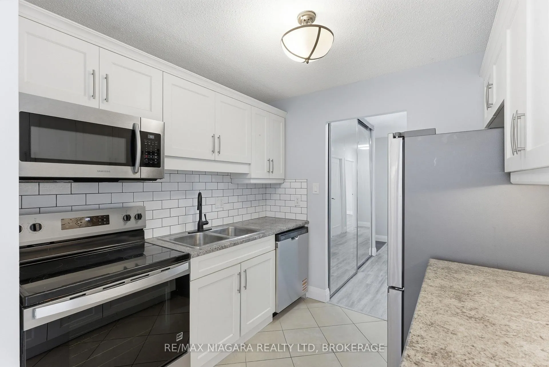 Photo 12 of Unit 109, 7 Gale Crescent, St. Catharines, E. Chester — HOMEH