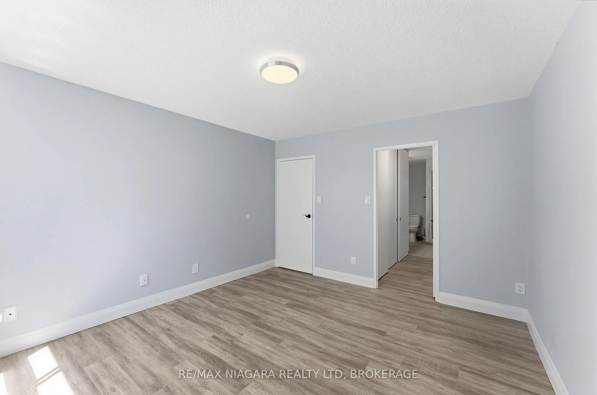 Photo 20 of Unit 109, 7 Gale Crescent, St. Catharines, E. Chester — HOMEH