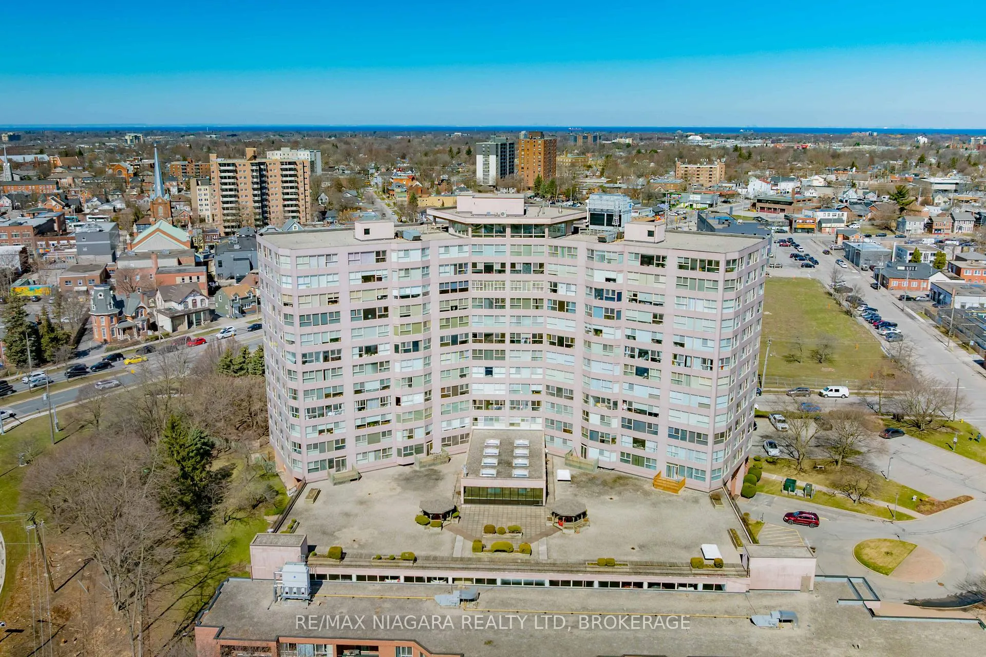 Photo 32 of Unit 109, 7 Gale Crescent, St. Catharines, E. Chester — HOMEH