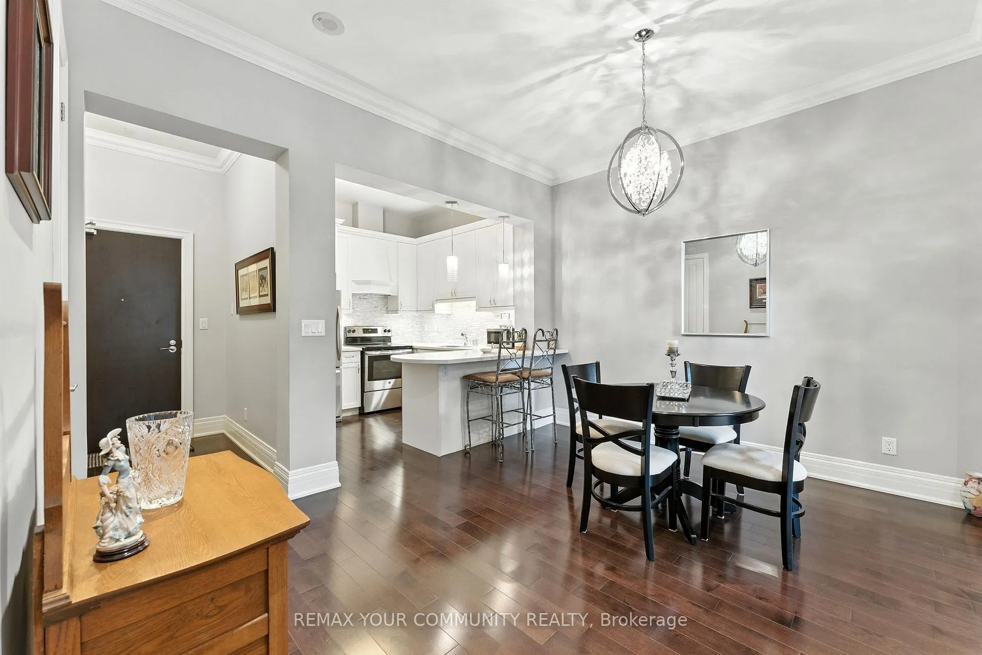 Photo 1 of Unit 101, 80 Burns Boulevard, King, King City — HOMEH
