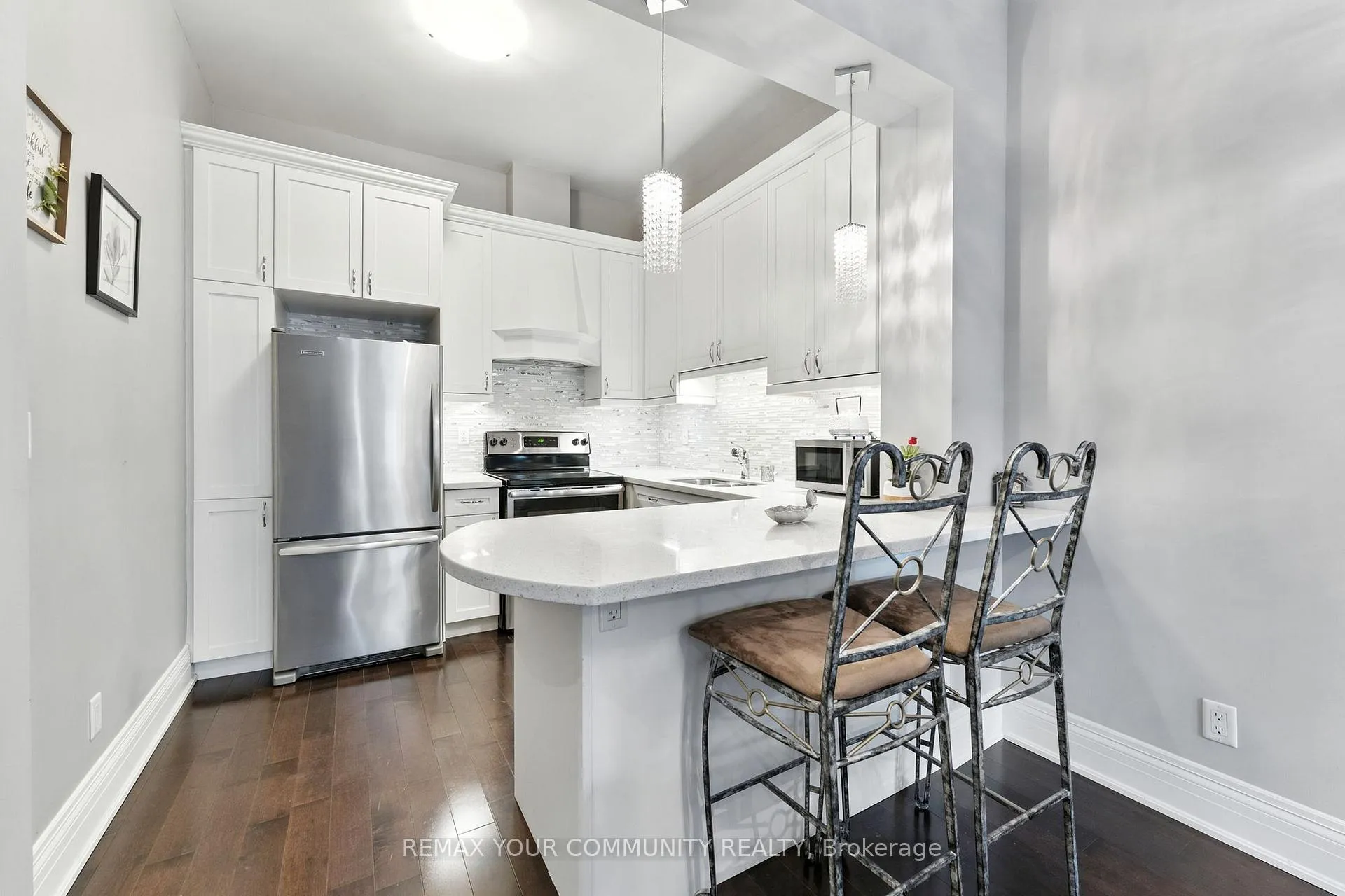 Photo 3 of Unit 101, 80 Burns Boulevard, King, King City — HOMEH
