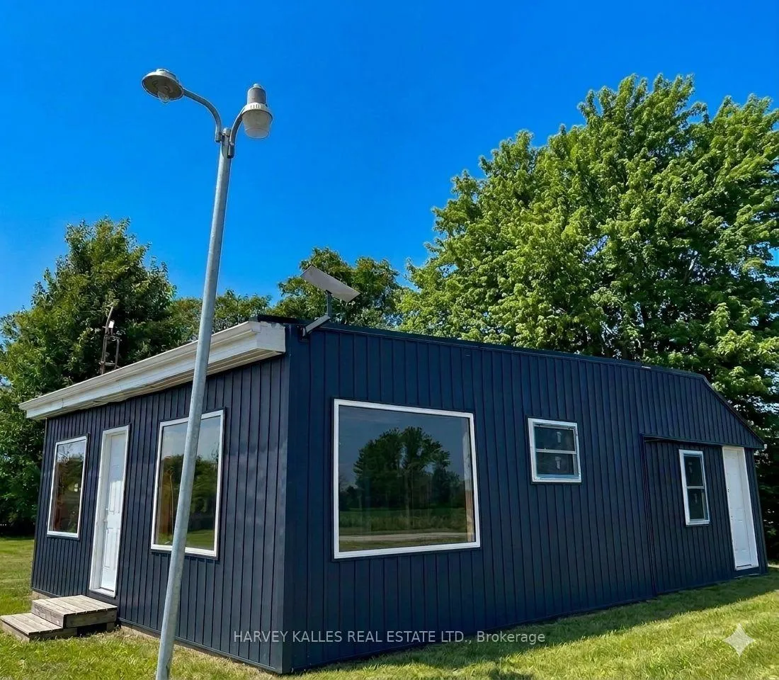 Photo 2 of 11 Melville Road, Prince Edward County, Hillier Ward — HOMEH
