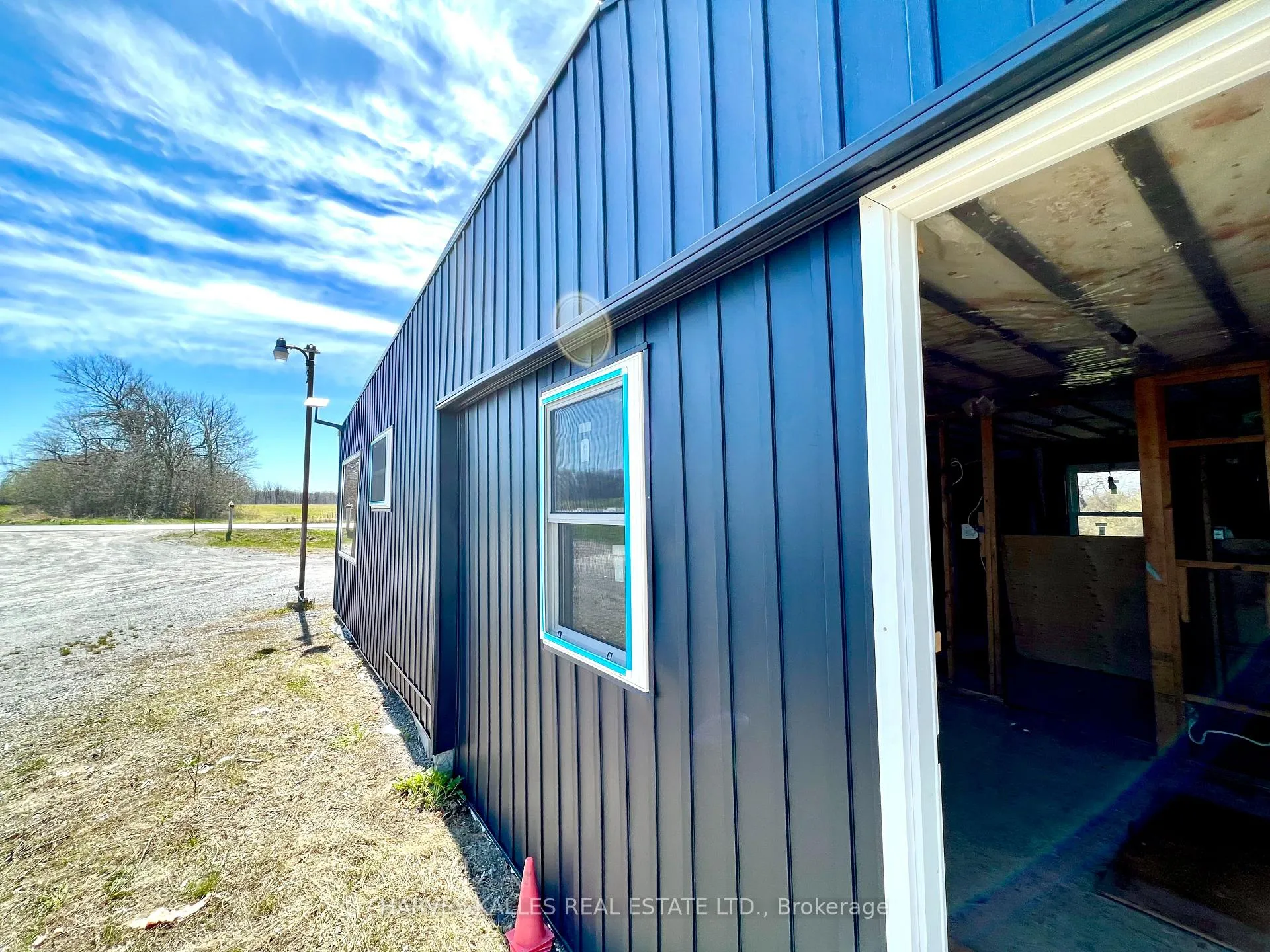 Photo 9 of 11 Melville Road, Prince Edward County, Hillier Ward — HOMEH