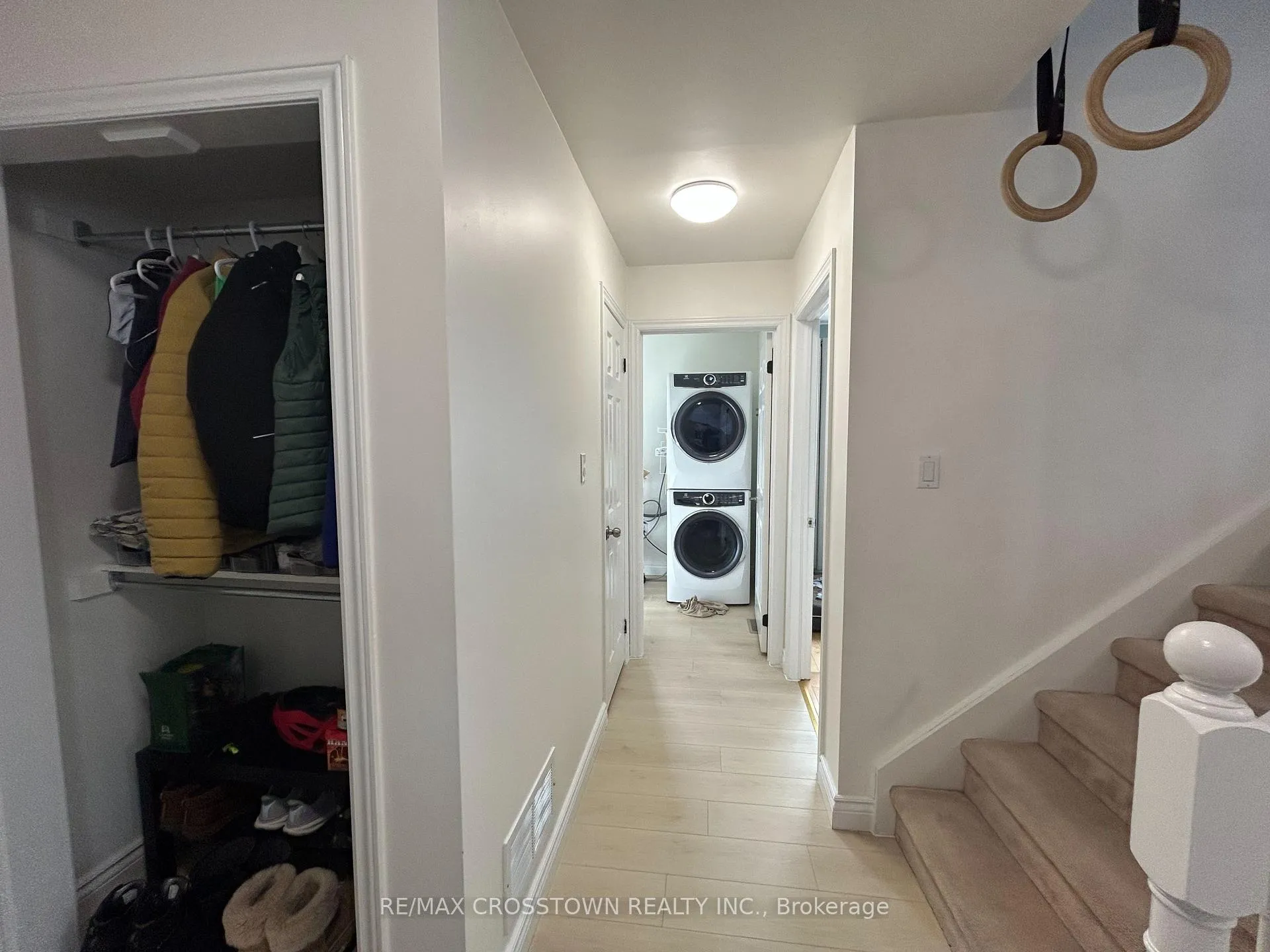 Photo 3 of Unit Main, 32 Ryan Court, Barrie, Little Lake — HOMEH