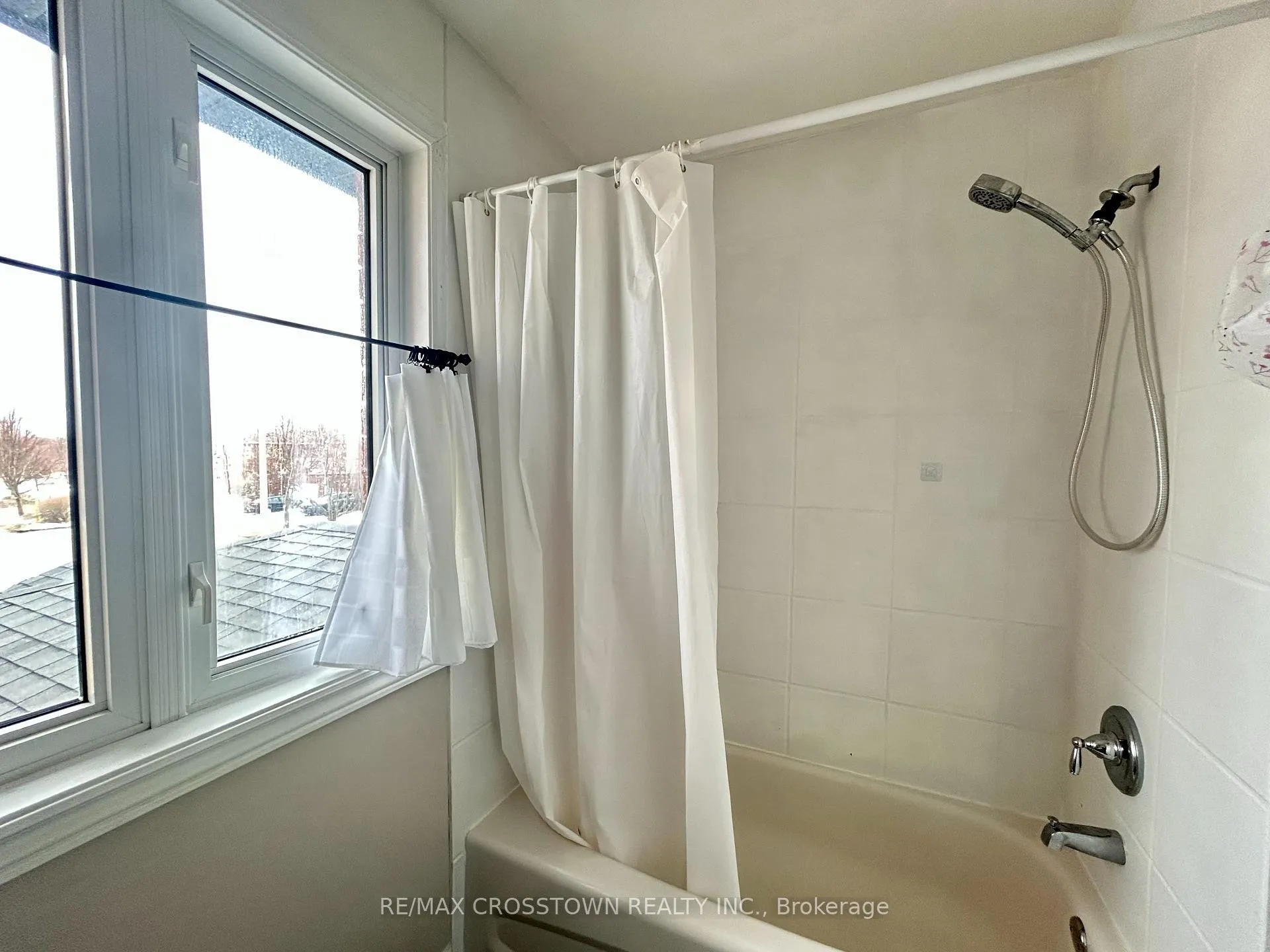 Photo 33 of Unit Main, 32 Ryan Court, Barrie, Little Lake — HOMEH