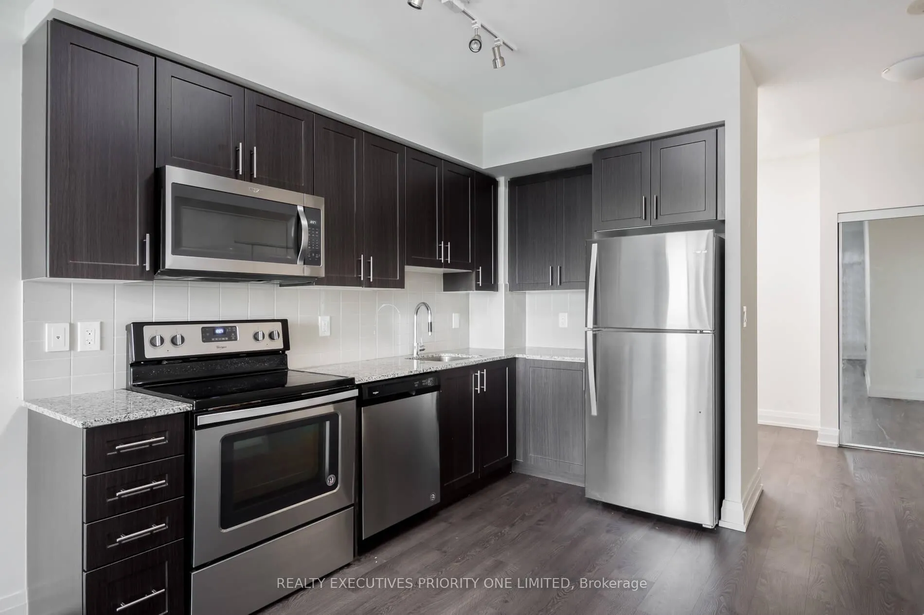 Photo 7 of Unit 2512, 3700 Highway 7 Road, Vaughan, Vaughan Corporate Centre — HOMEH