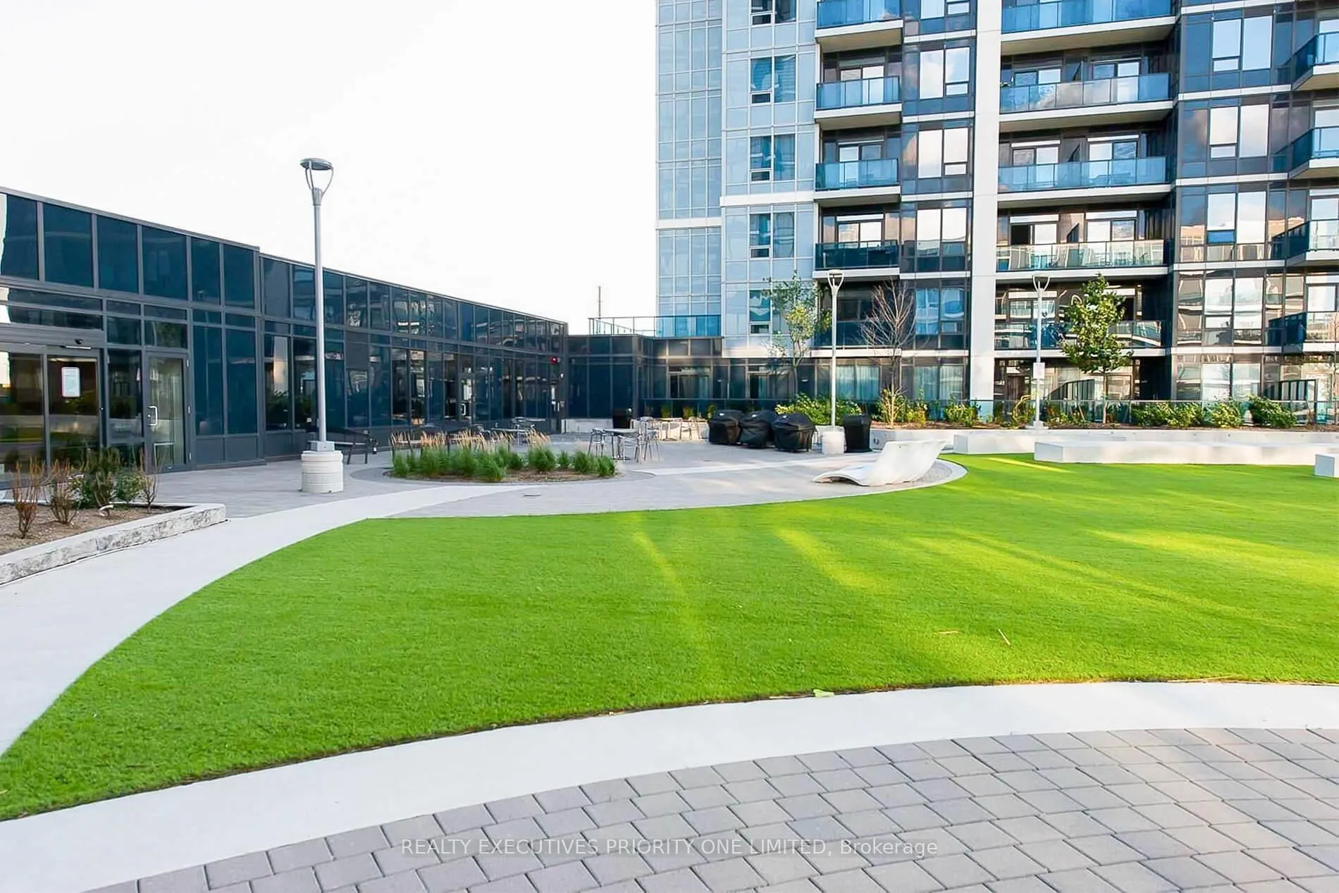 Photo 14 of Unit 2512, 3700 Highway 7 Road, Vaughan, Vaughan Corporate Centre — HOMEH