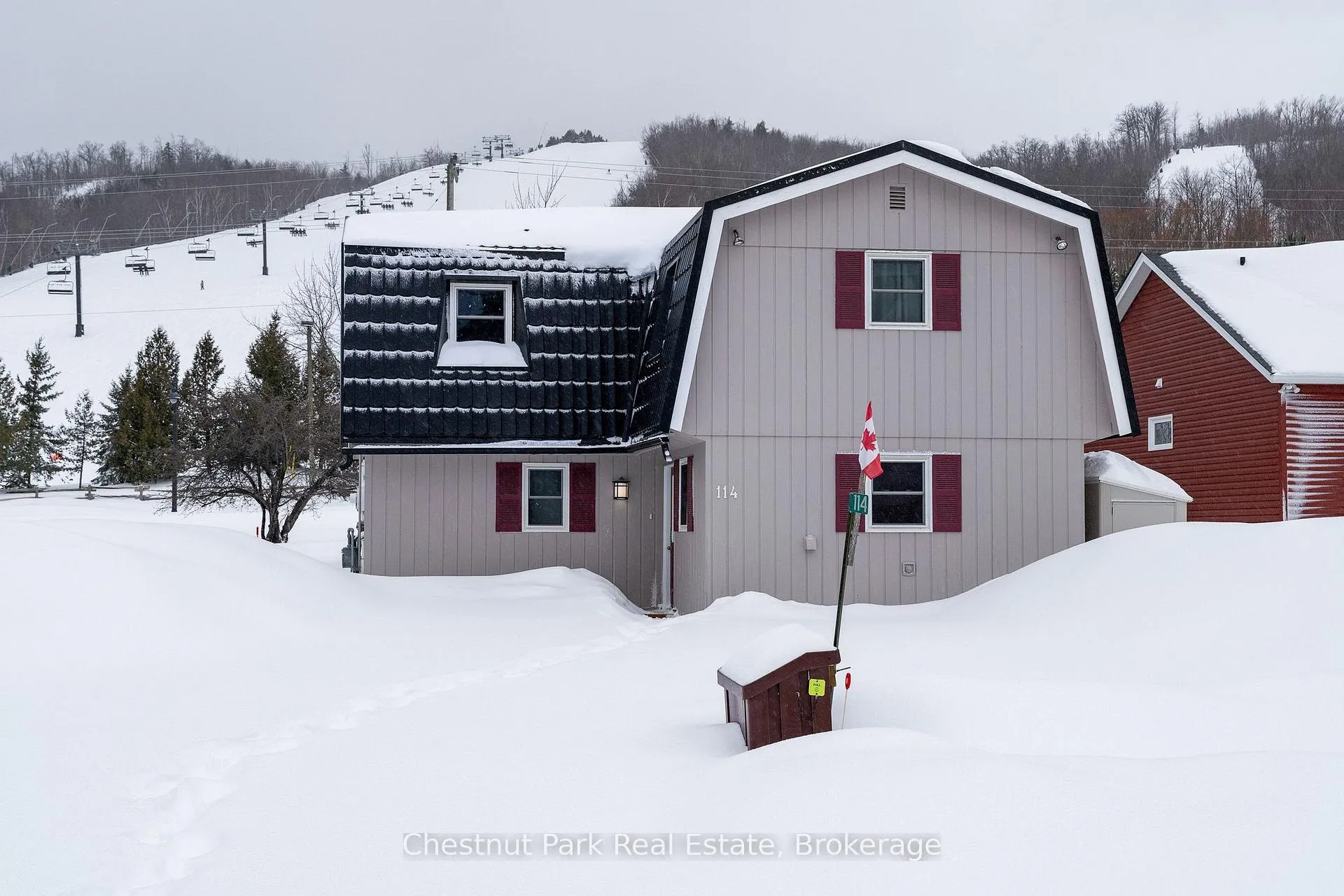 Photo 1 of 114 Carmichael Crescent, Blue Mountains — HOMEH