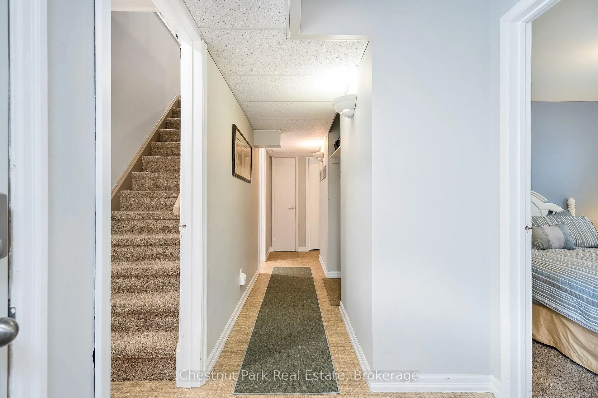 Photo 5 of 114 Carmichael Crescent, Blue Mountains — HOMEH