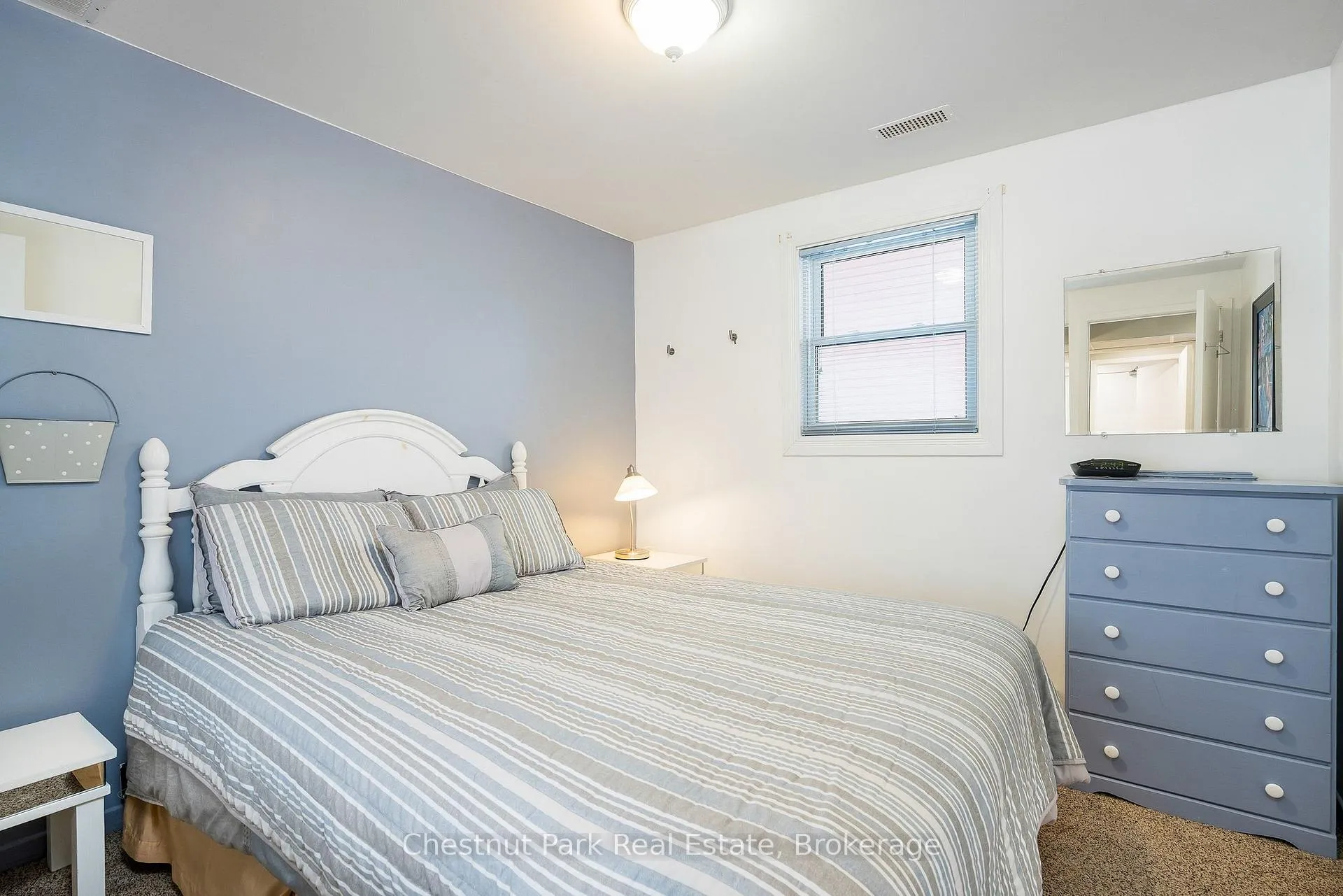 Photo 6 of 114 Carmichael Crescent, Blue Mountains — HOMEH