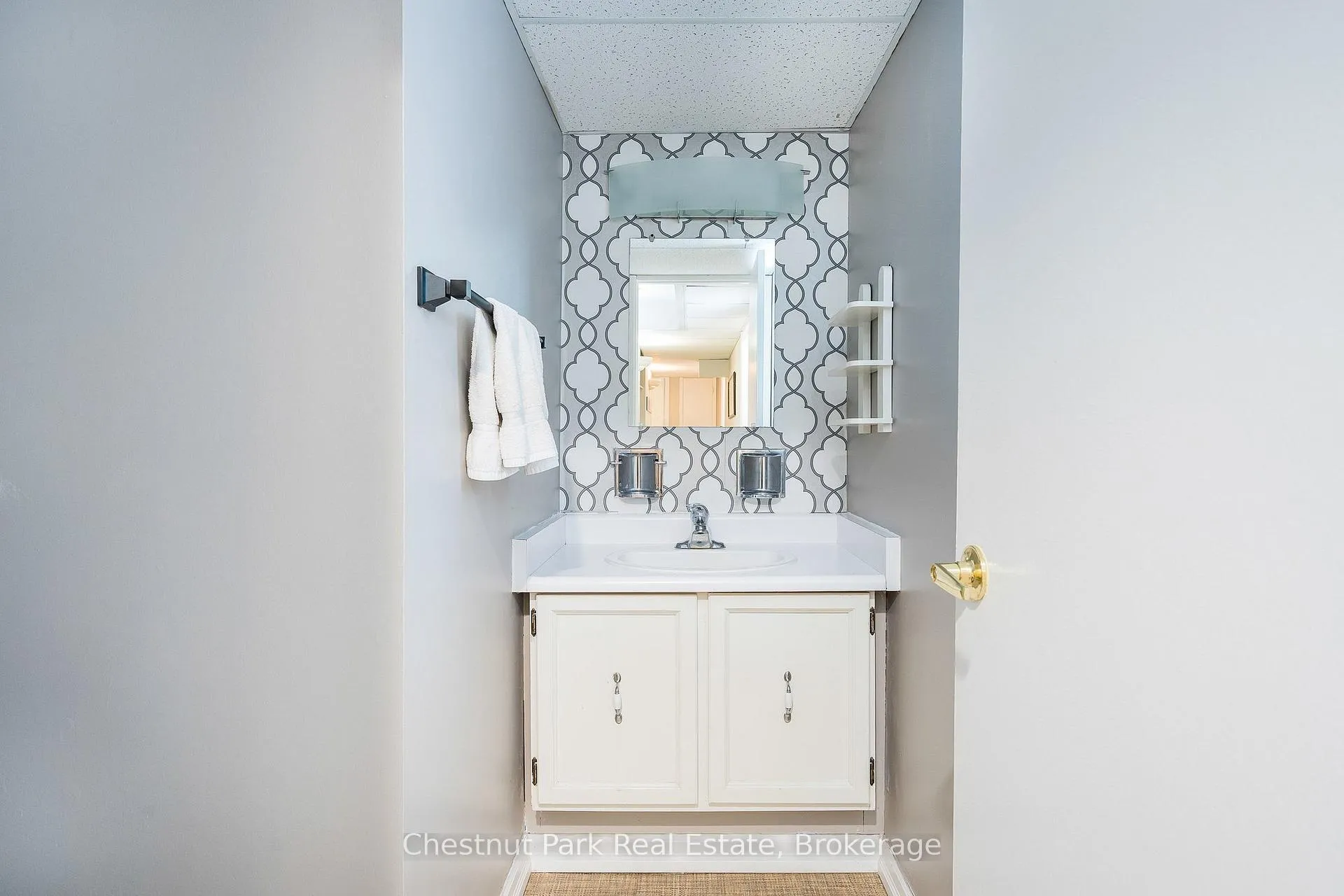 Photo 8 of 114 Carmichael Crescent, Blue Mountains — HOMEH