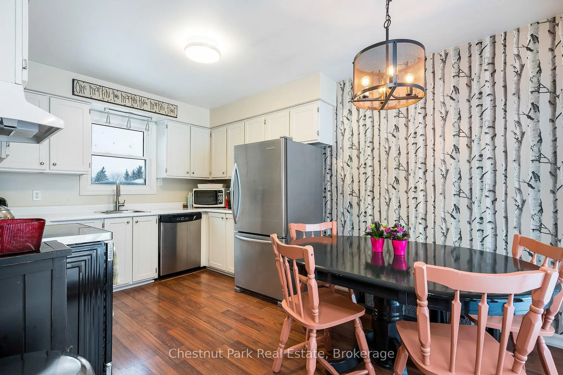 Photo 14 of 114 Carmichael Crescent, Blue Mountains — HOMEH