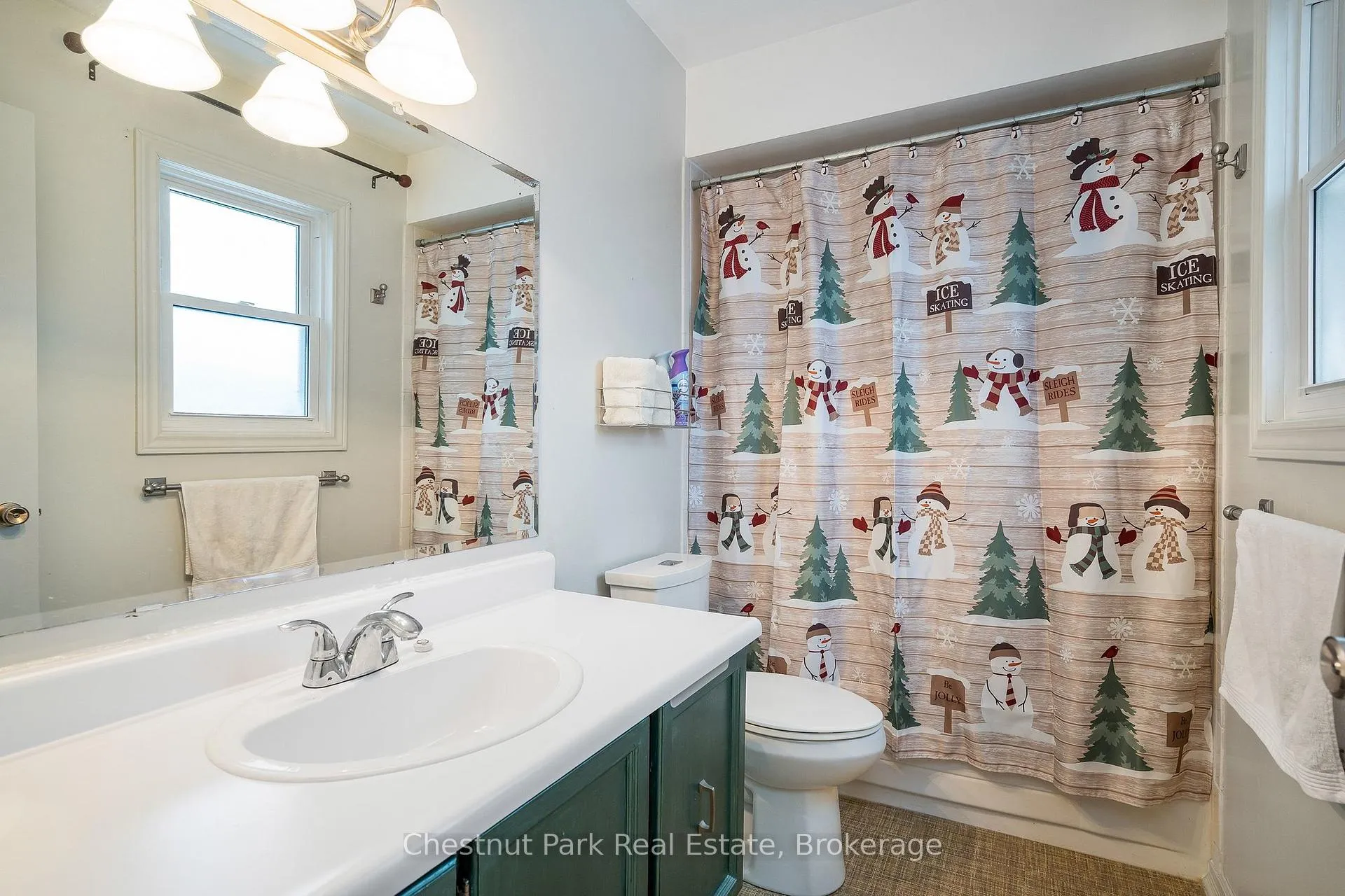 Photo 25 of 114 Carmichael Crescent, Blue Mountains — HOMEH