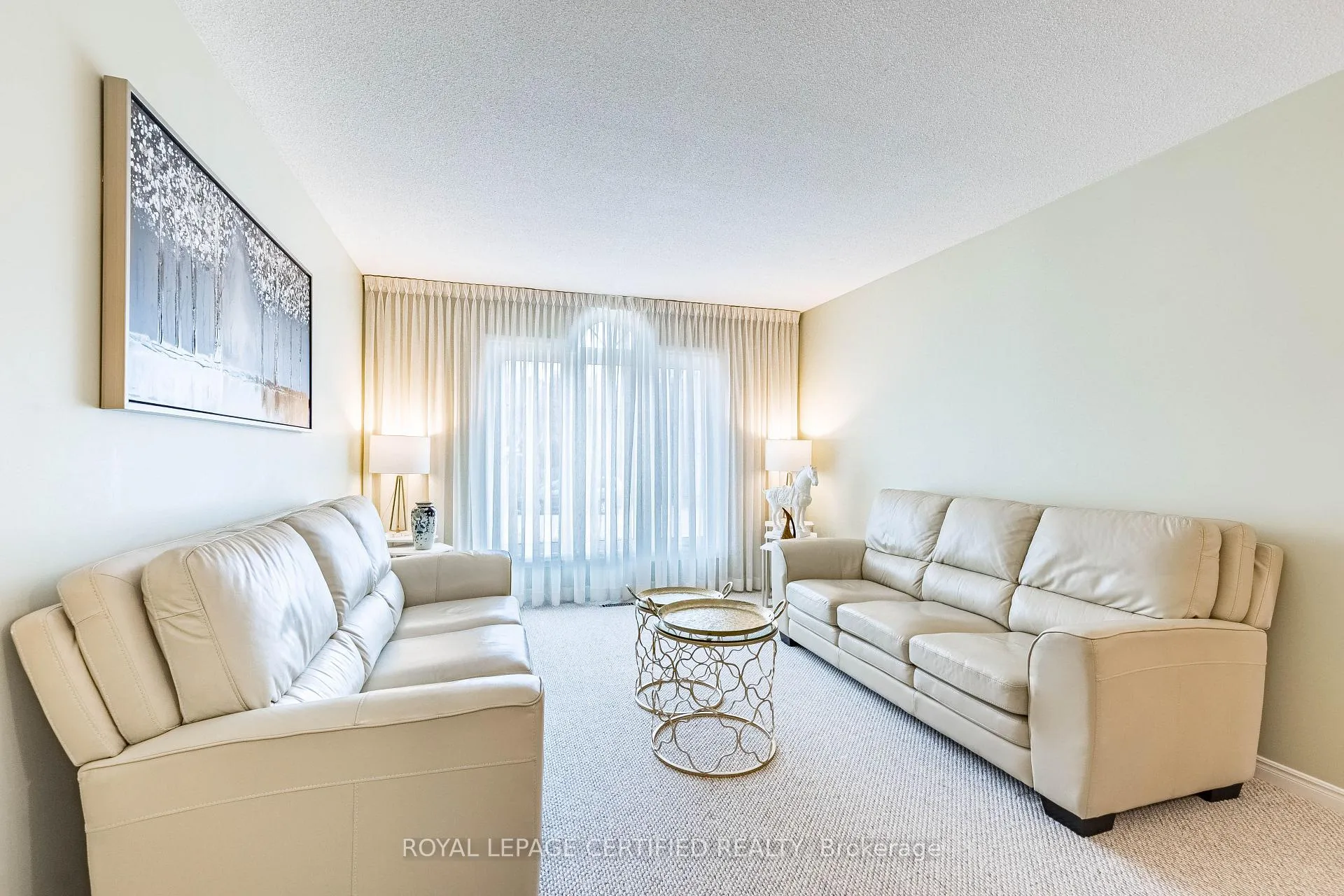 Photo 7 of 48 Fernbrook Crescent, Brampton, Snelgrove — HOMEH