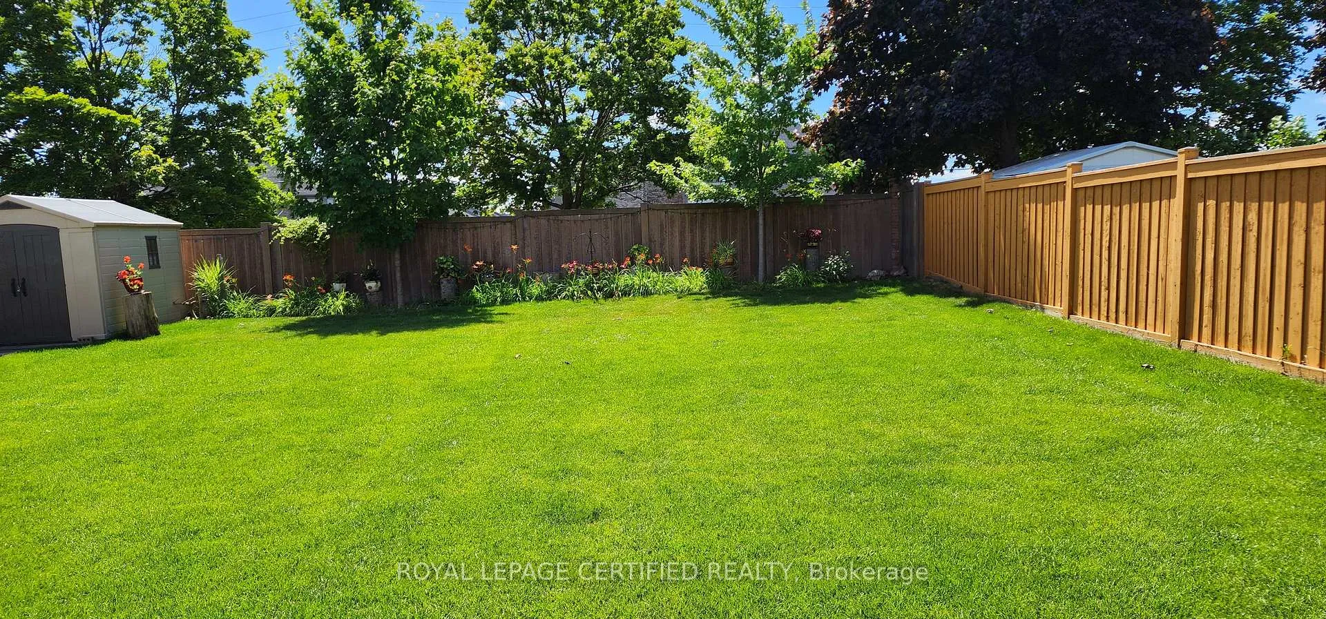 Photo 49 of 48 Fernbrook Crescent, Brampton, Snelgrove — HOMEH