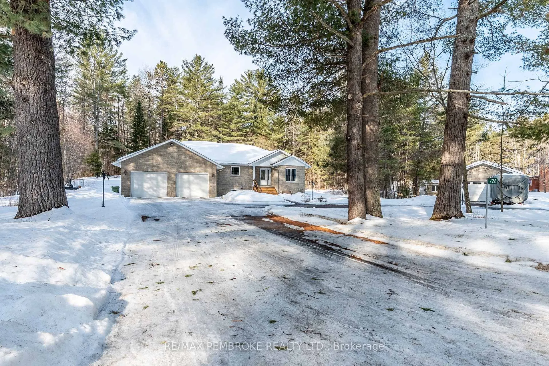 Photo 7 of 226 Eichstaedt Road, Petawawa — HOMEH