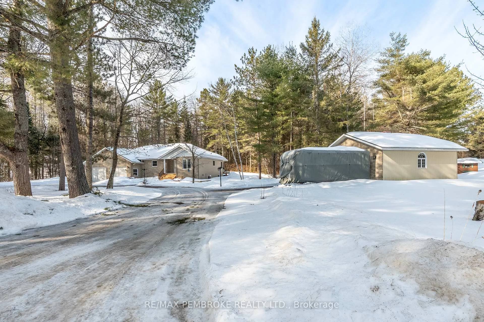 Photo 8 of 226 Eichstaedt Road, Petawawa — HOMEH