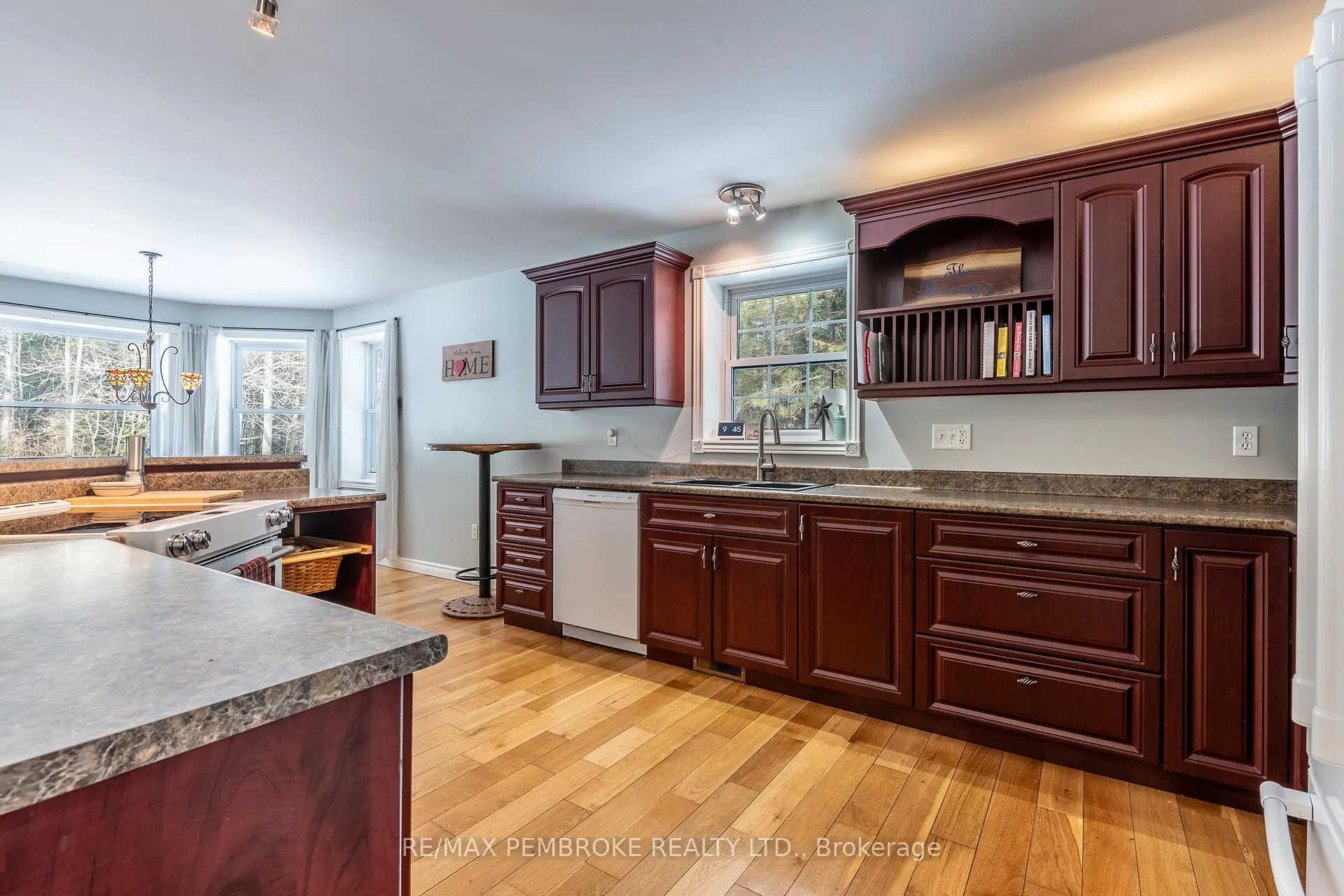 Photo 19 of 226 Eichstaedt Road, Petawawa — HOMEH