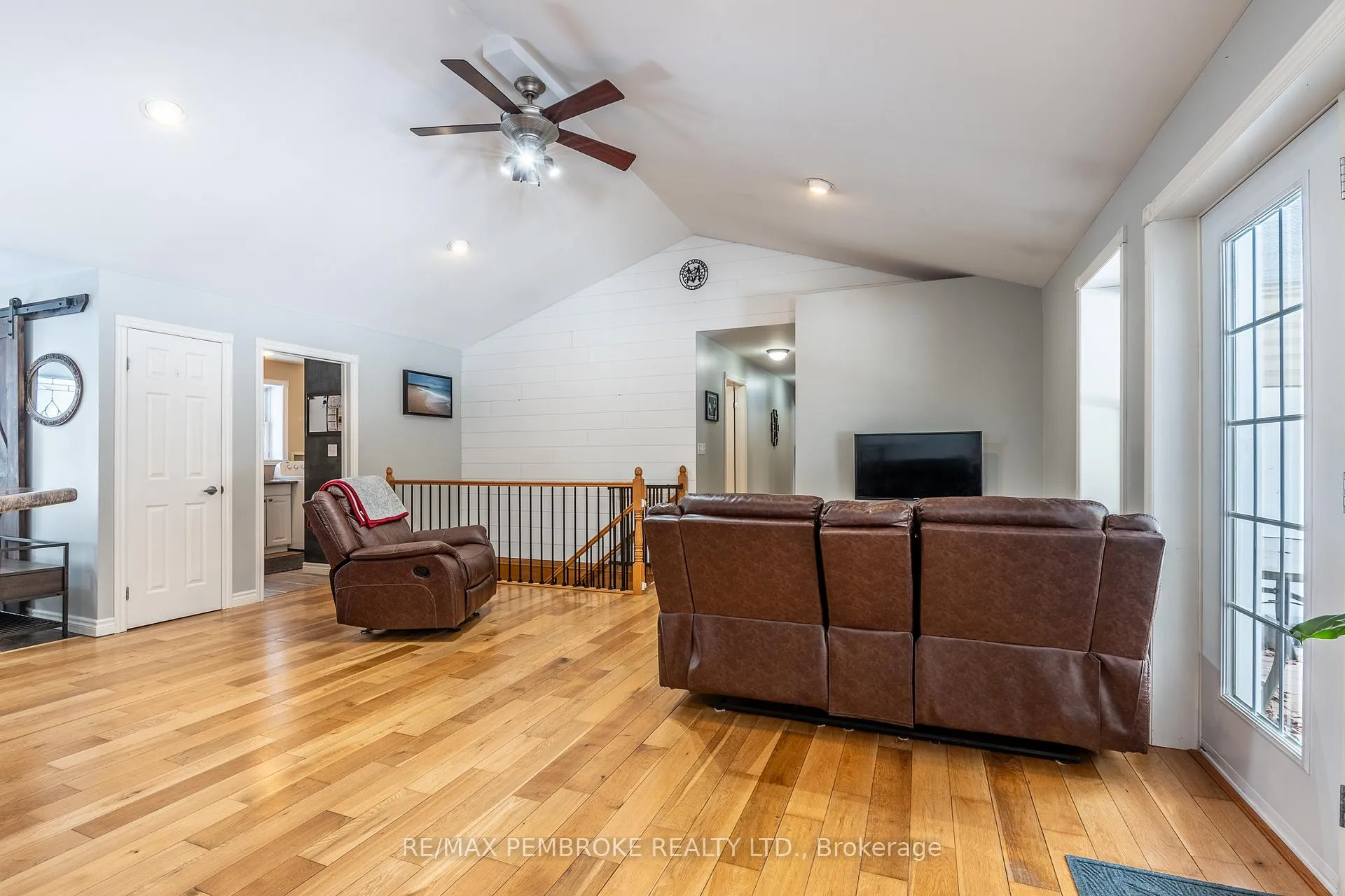 Photo 25 of 226 Eichstaedt Road, Petawawa — HOMEH