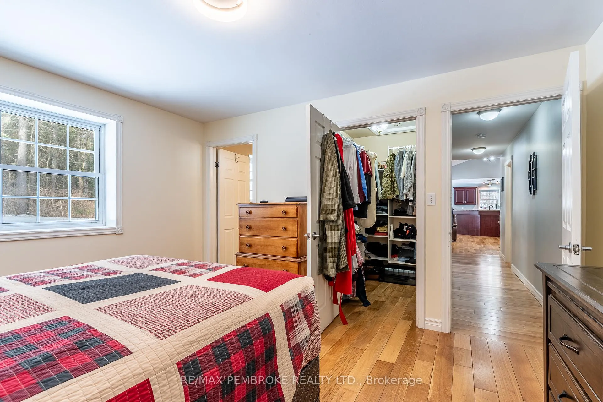 Photo 35 of 226 Eichstaedt Road, Petawawa — HOMEH