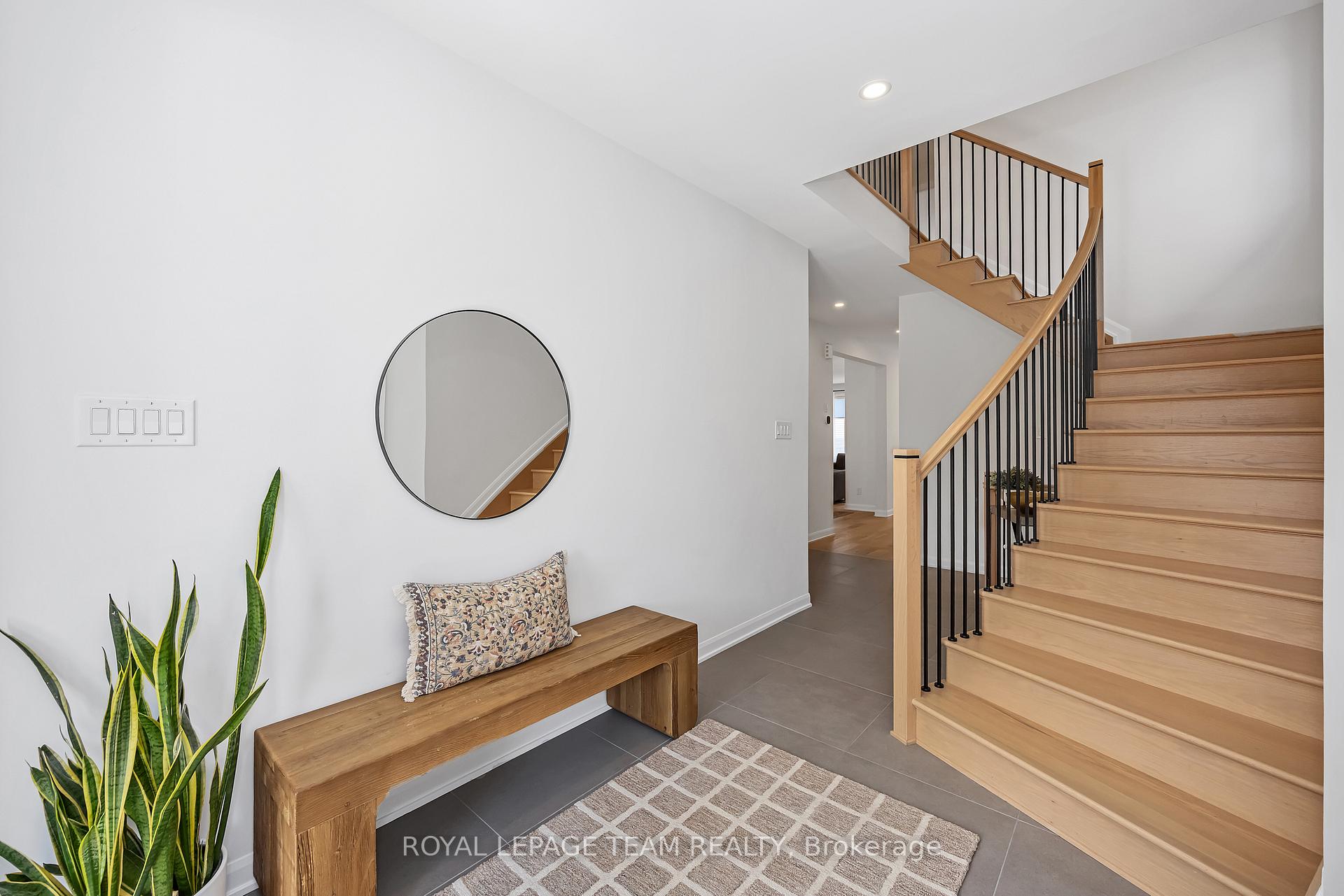 Photo 6 of 726 Coast Circle, Ottawa, Mahogany Community — HOMEH