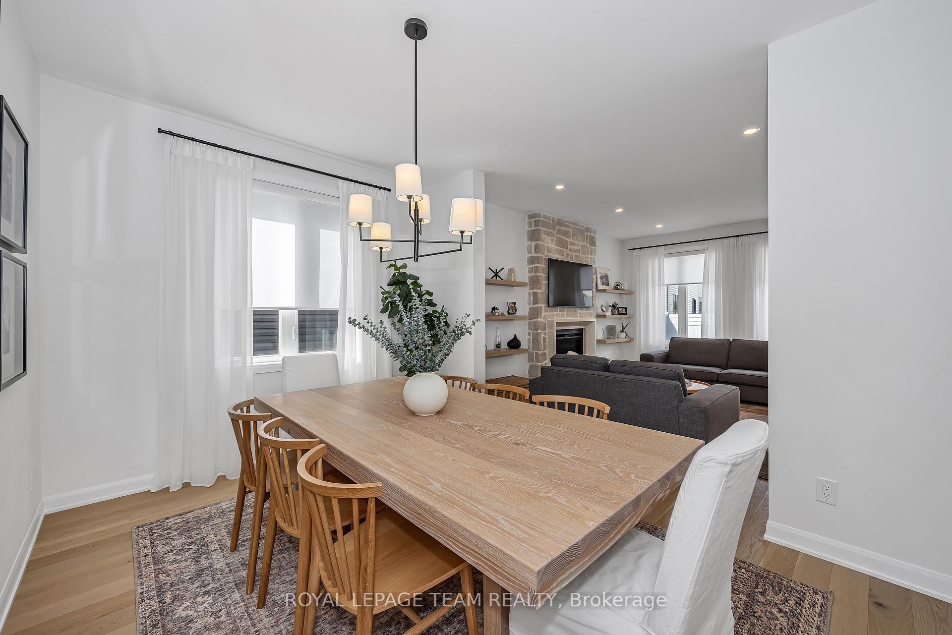Photo 11 of 726 Coast Circle, Ottawa, Mahogany Community — HOMEH