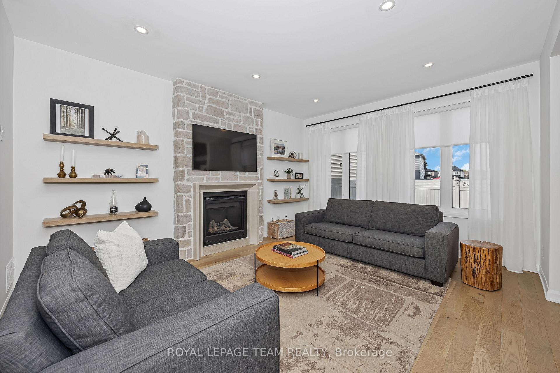 Photo 12 of 726 Coast Circle, Ottawa, Mahogany Community — HOMEH