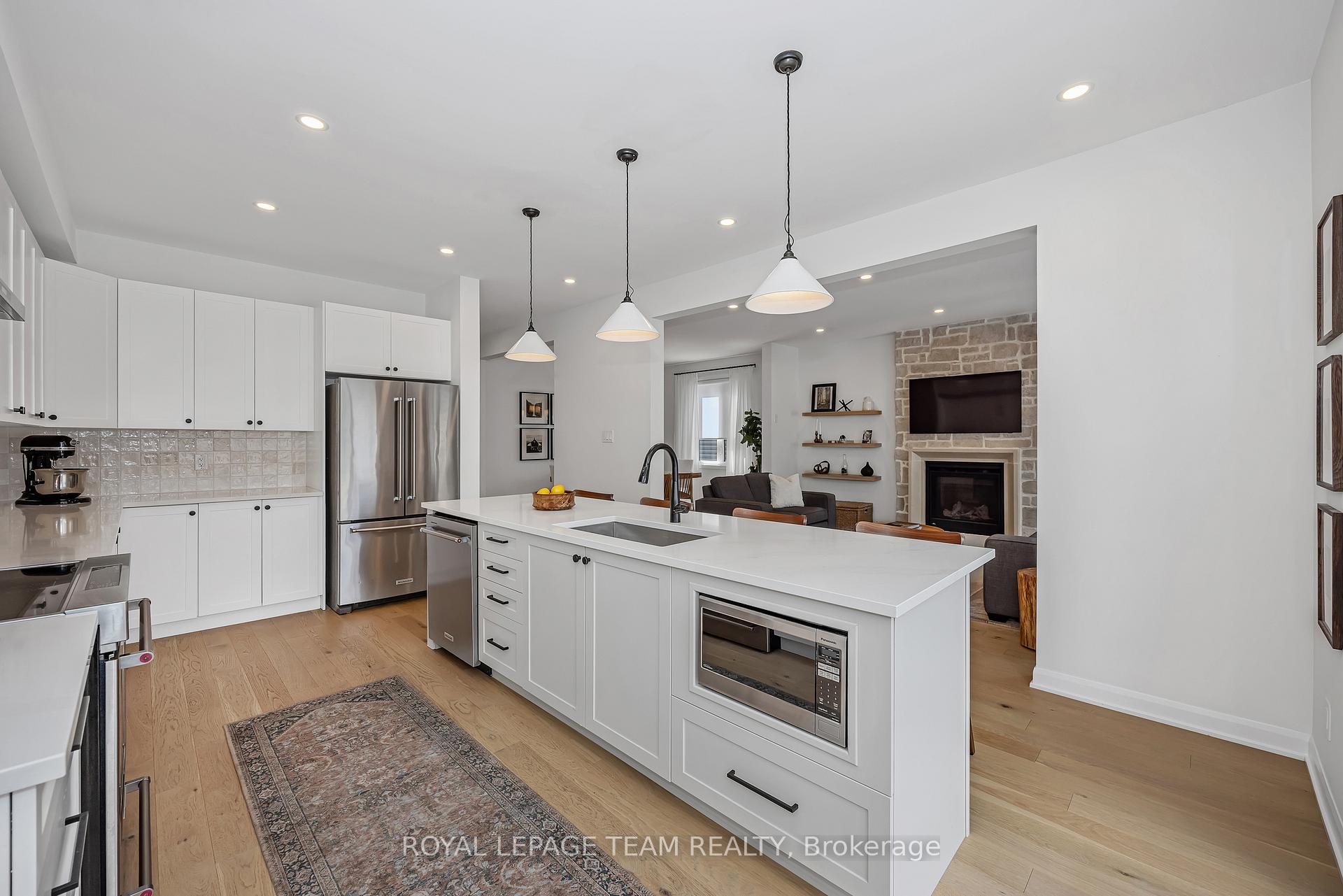 Photo 19 of 726 Coast Circle, Ottawa, Mahogany Community — HOMEH
