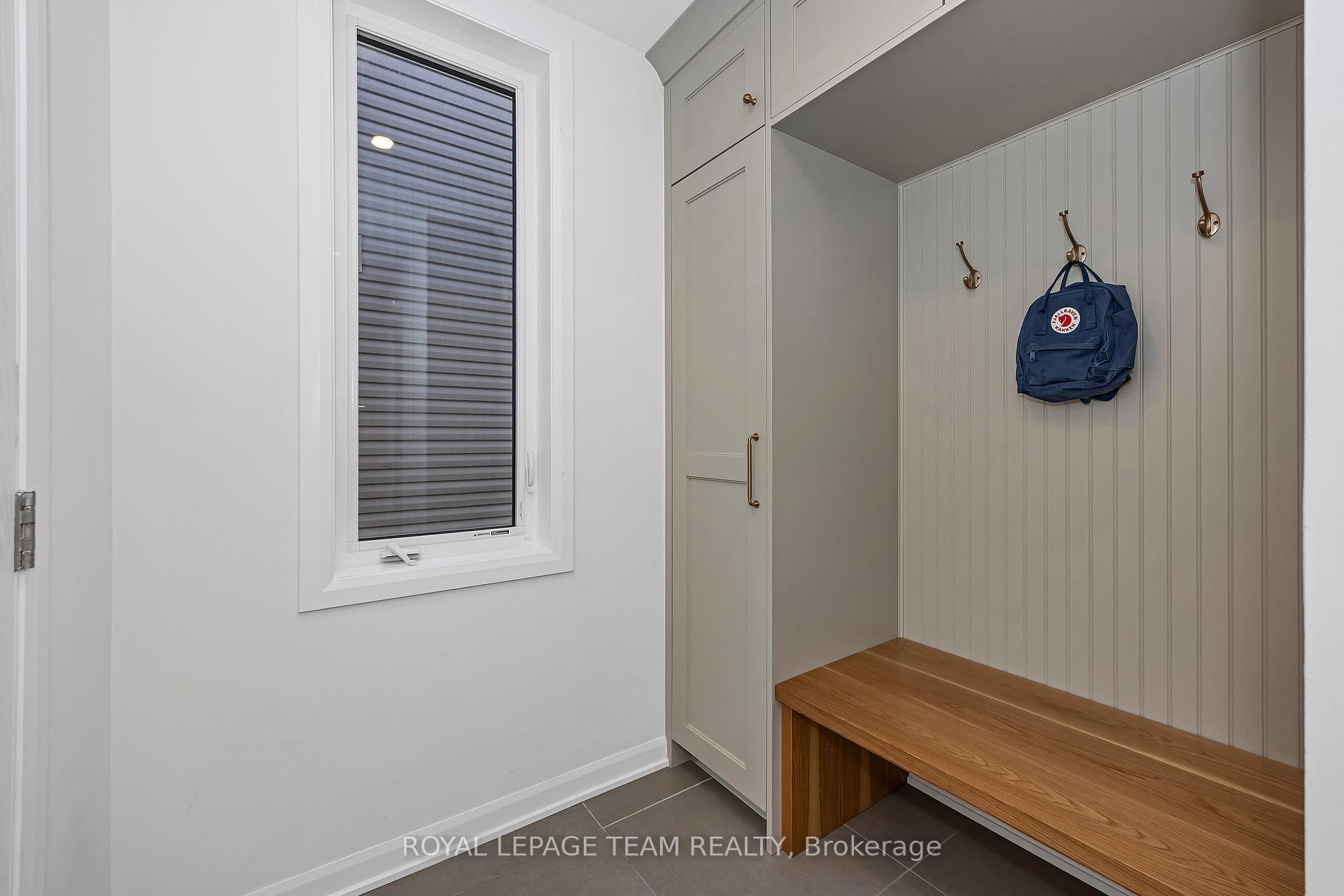 Photo 23 of 726 Coast Circle, Ottawa, Mahogany Community — HOMEH