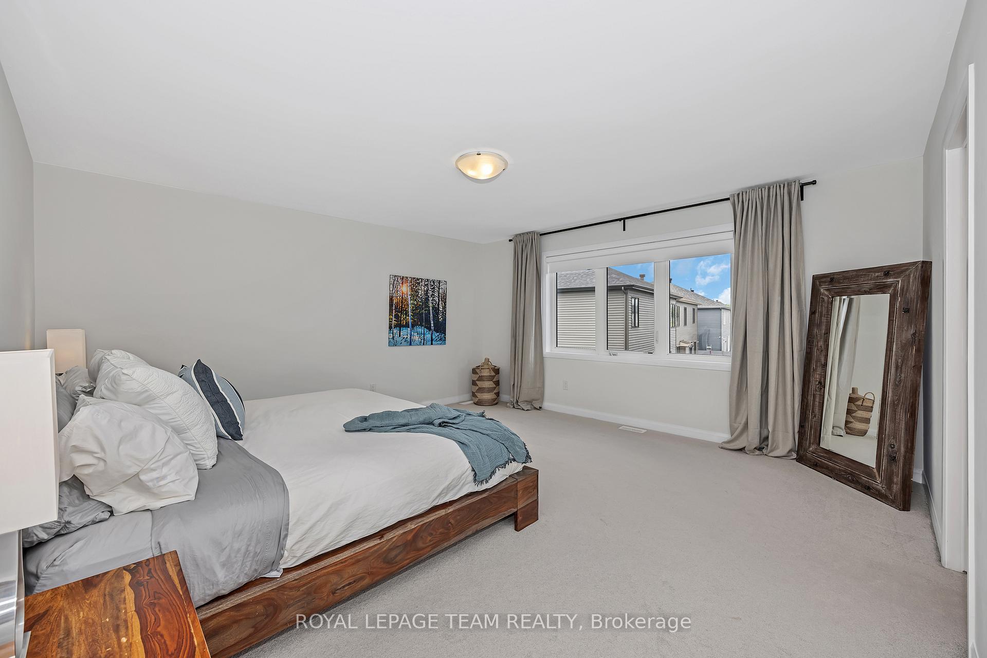 Photo 26 of 726 Coast Circle, Ottawa, Mahogany Community — HOMEH