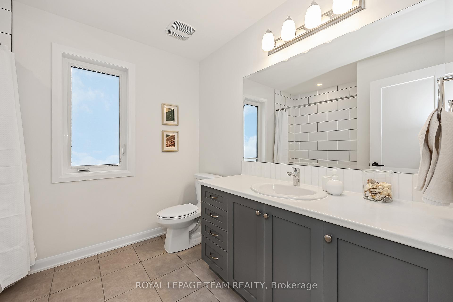 Photo 36 of 726 Coast Circle, Ottawa, Mahogany Community — HOMEH