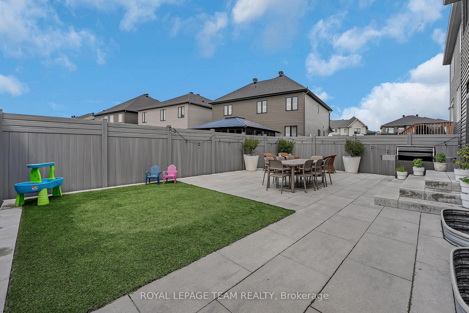 Photo 48 of 726 Coast Circle, Ottawa, Mahogany Community — HOMEH