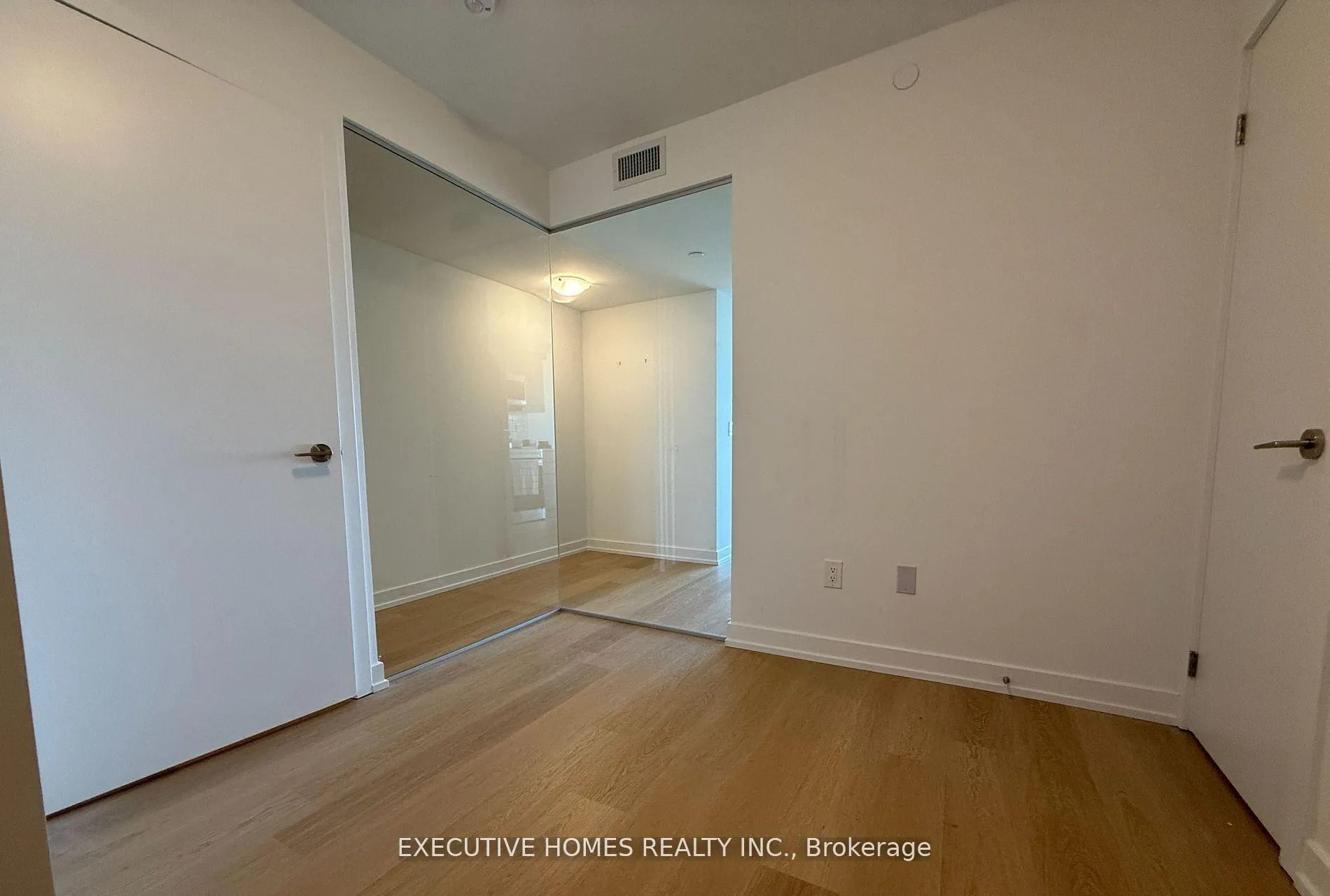 Photo 5 of Unit 1503, 1435 Celebration Drive, Pickering, Bay Ridges — HOMEH
