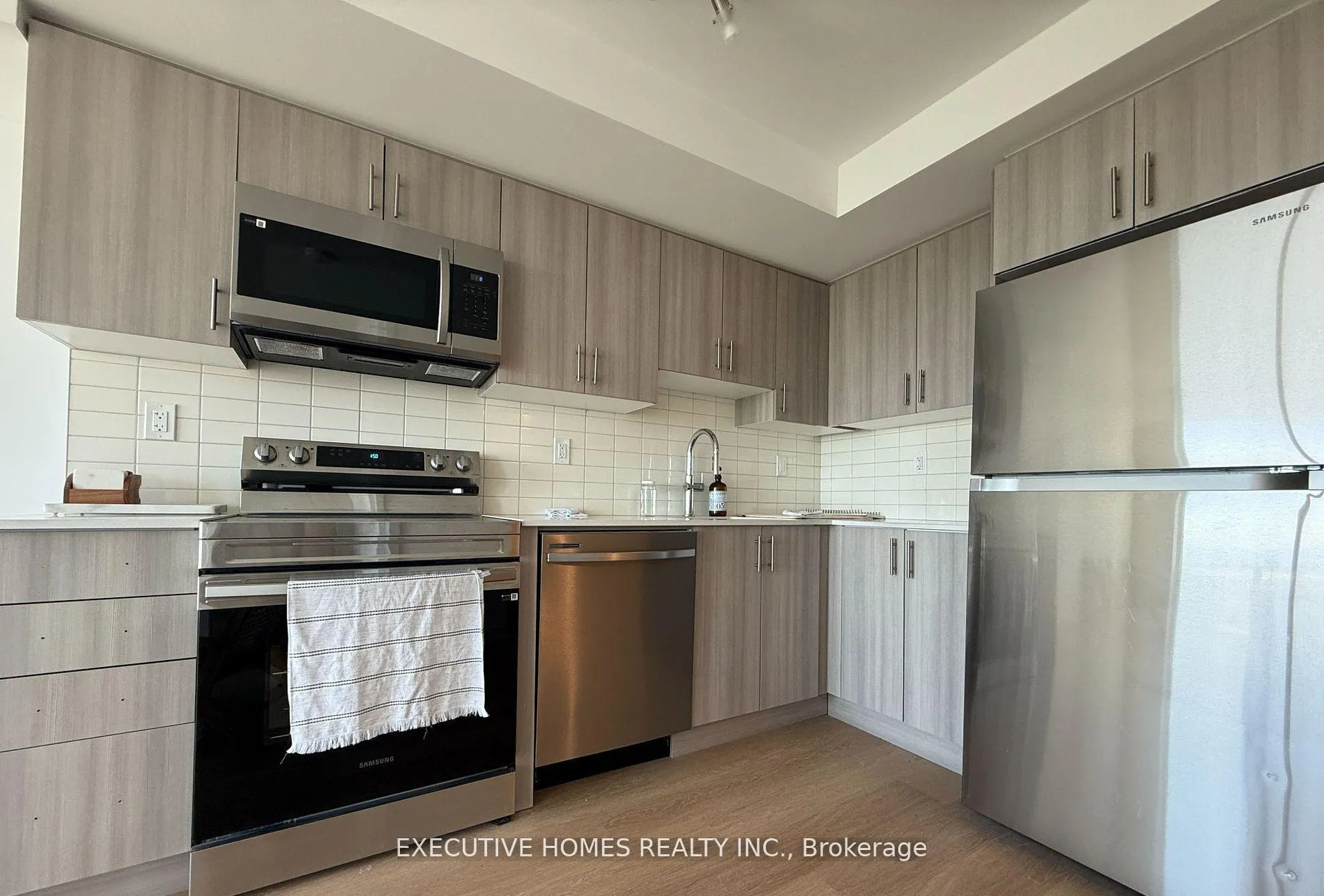 Photo 7 of Unit 1503, 1435 Celebration Drive, Pickering, Bay Ridges — HOMEH