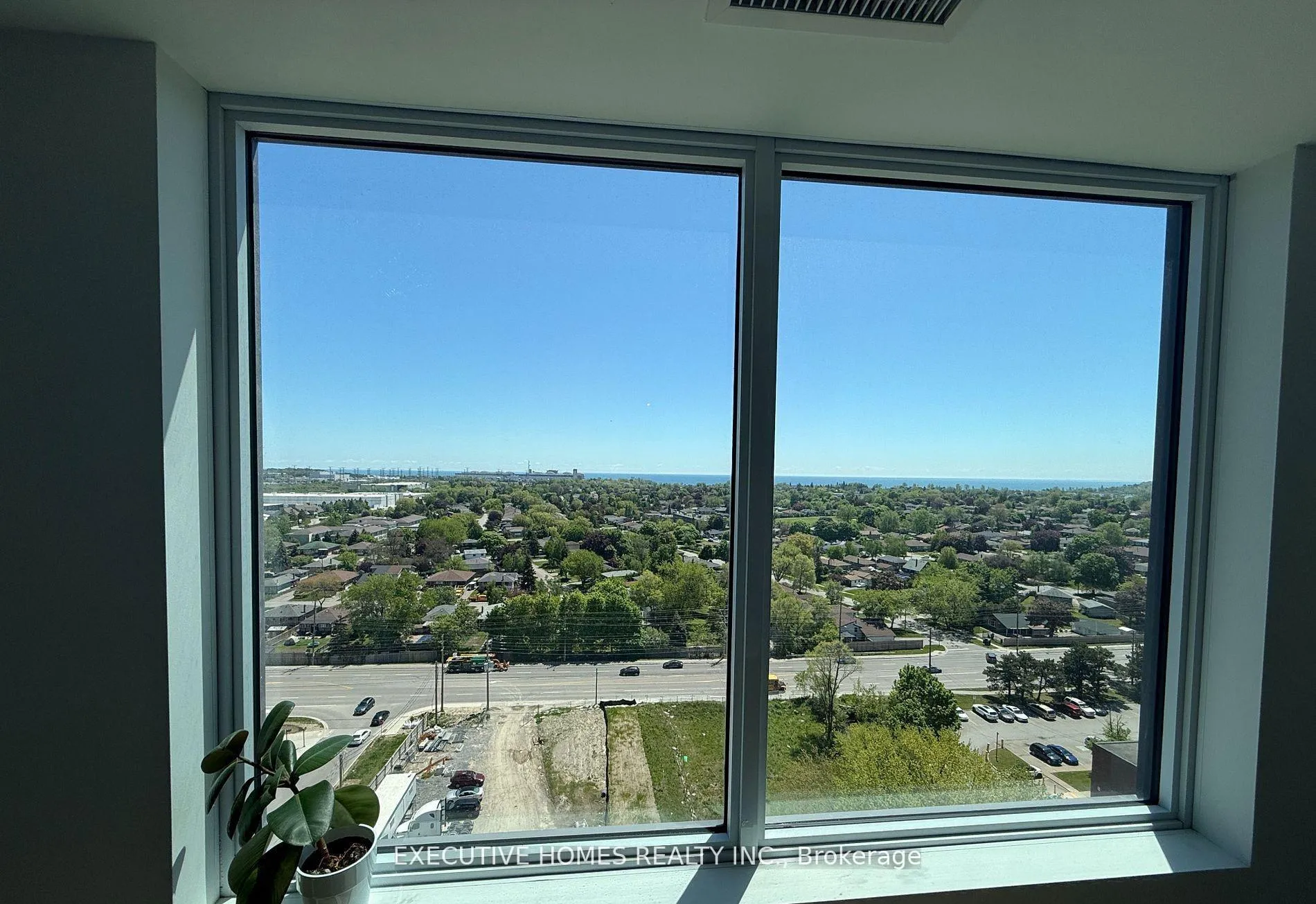 Photo 11 of Unit 1503, 1435 Celebration Drive, Pickering, Bay Ridges — HOMEH