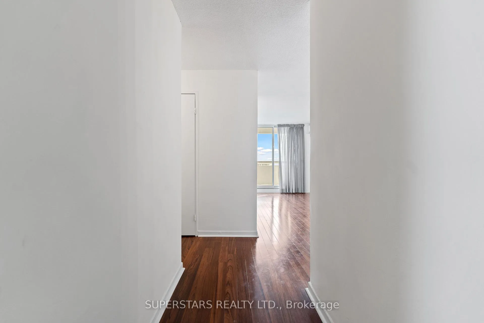 Photo 8 of Unit 1407, 1 Royal Orchard Boulevard, Markham, Royal Orchard — HOMEH
