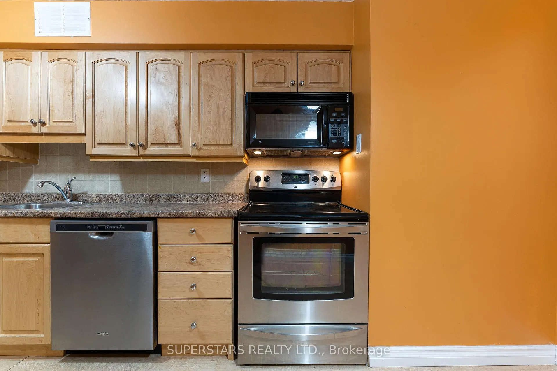 Photo 18 of Unit 1407, 1 Royal Orchard Boulevard, Markham, Royal Orchard — HOMEH