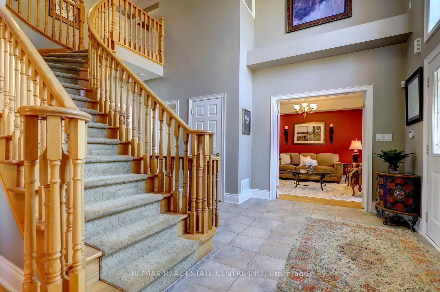 Photo 6 of 8 Deer Run Crescent, Halton Hills, Rural Esquesing — HOMEH