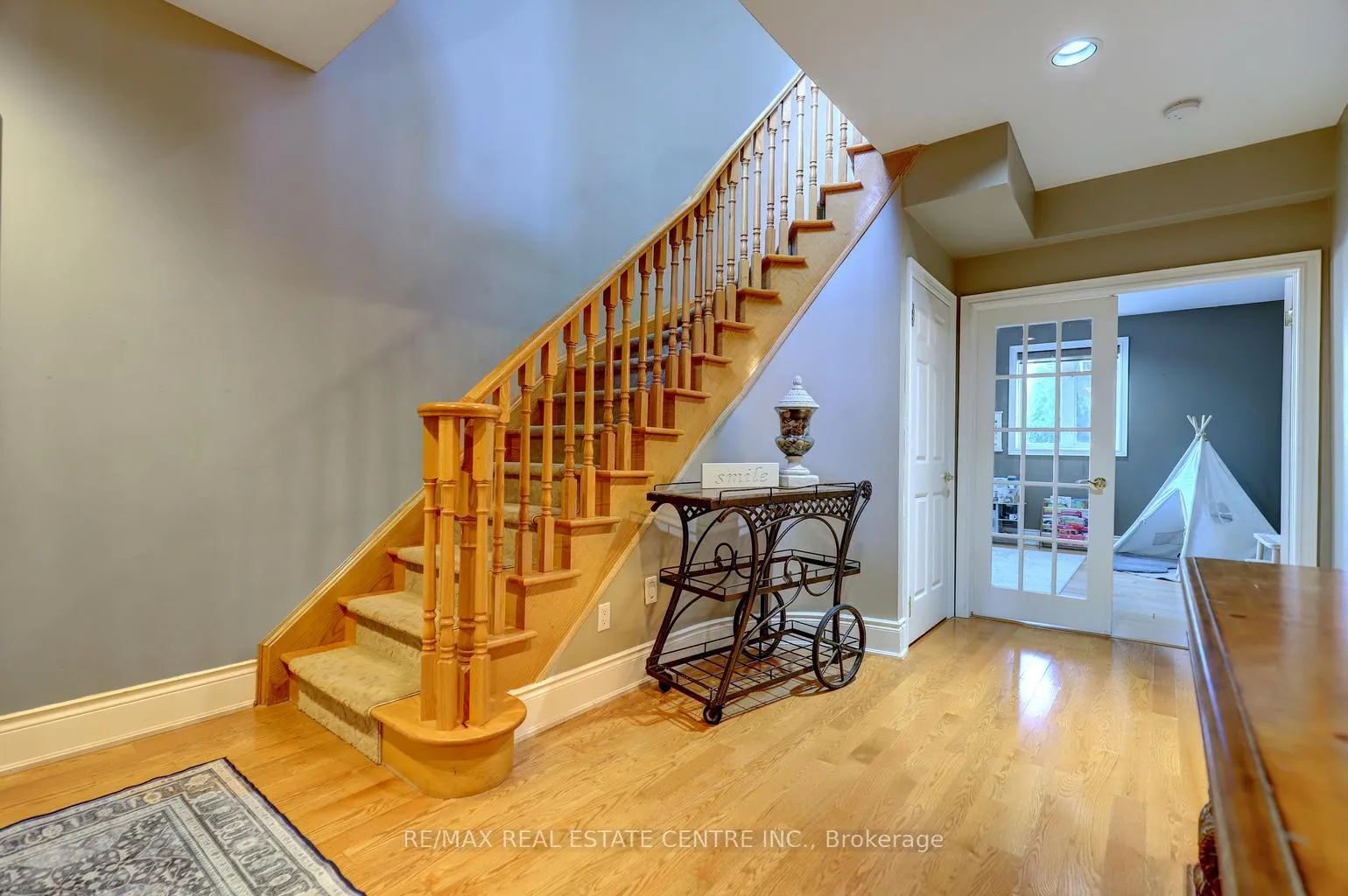 Photo 37 of 8 Deer Run Crescent, Halton Hills, Rural Esquesing — HOMEH