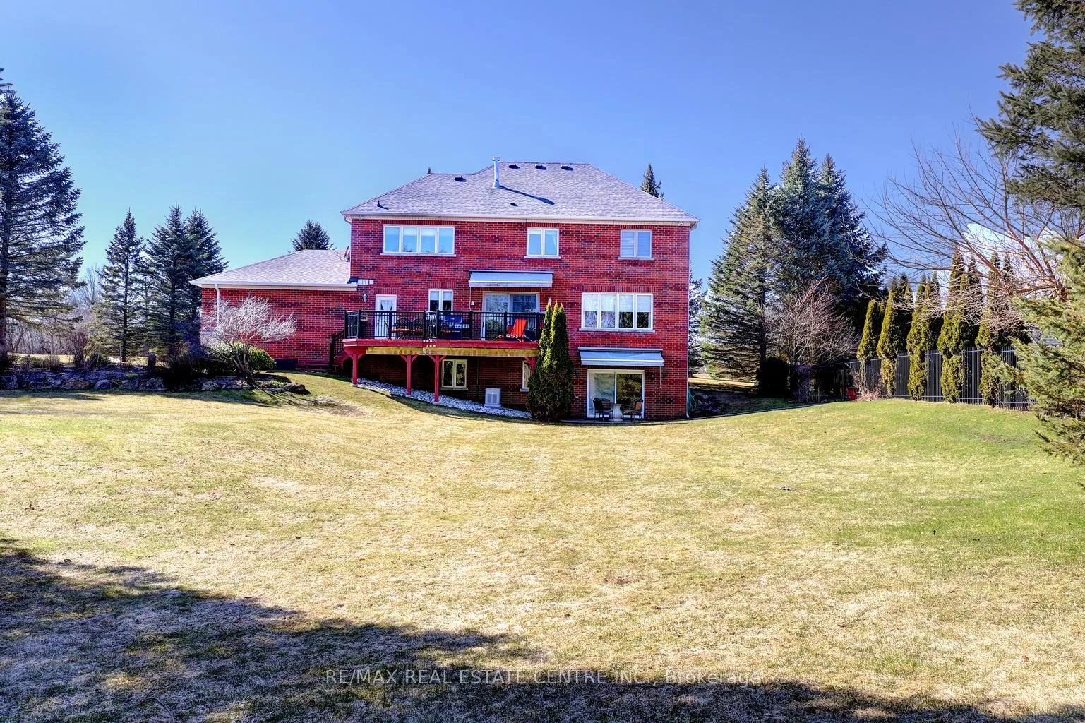 Photo 50 of 8 Deer Run Crescent, Halton Hills, Rural Esquesing — HOMEH