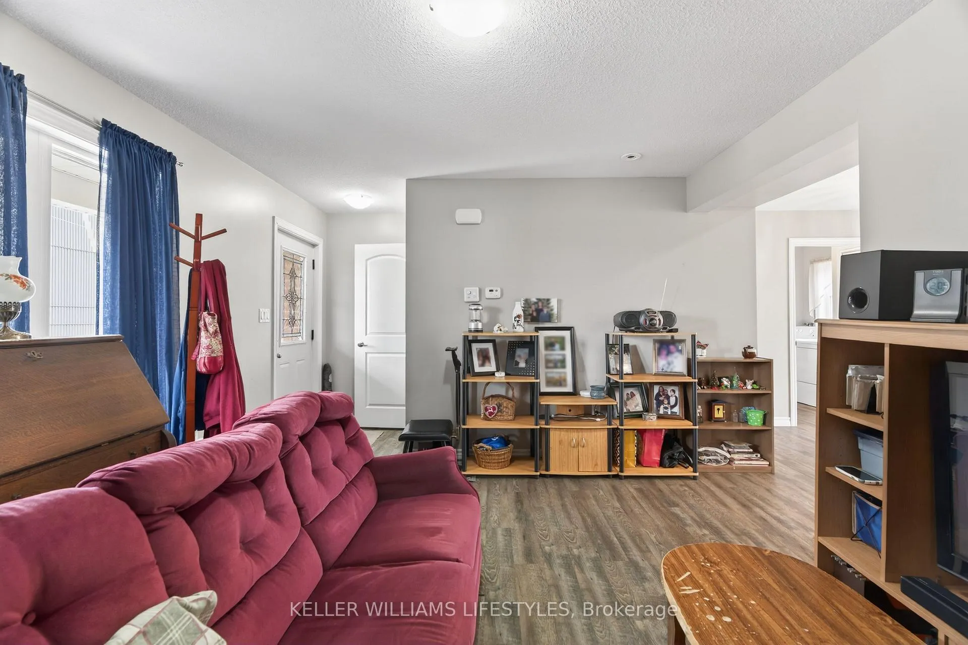 Photo 7 of 321 - 325 Buchanan Street, Strathroy-Caradoc, SW — HOMEH