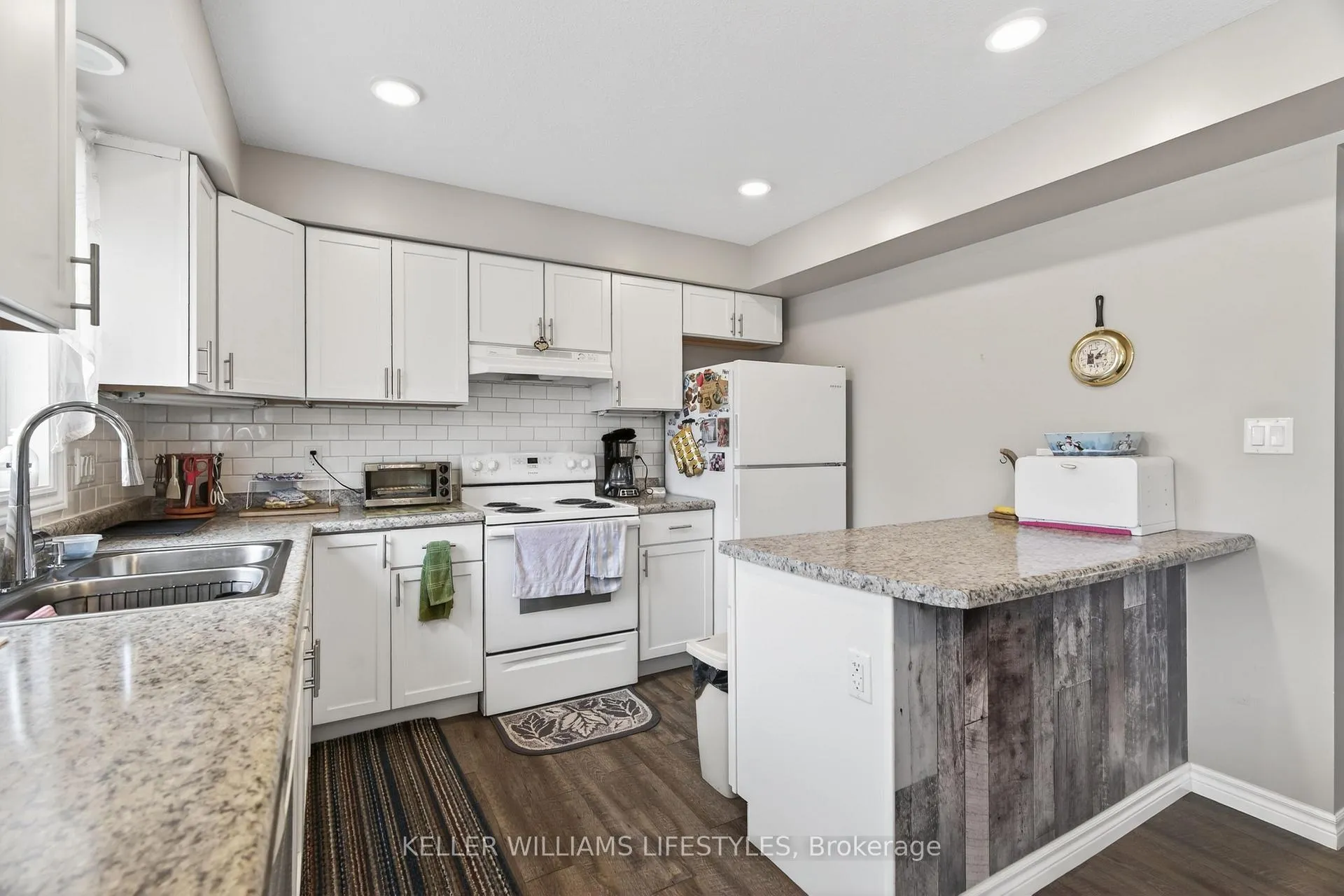 Photo 10 of 321 - 325 Buchanan Street, Strathroy-Caradoc, SW — HOMEH