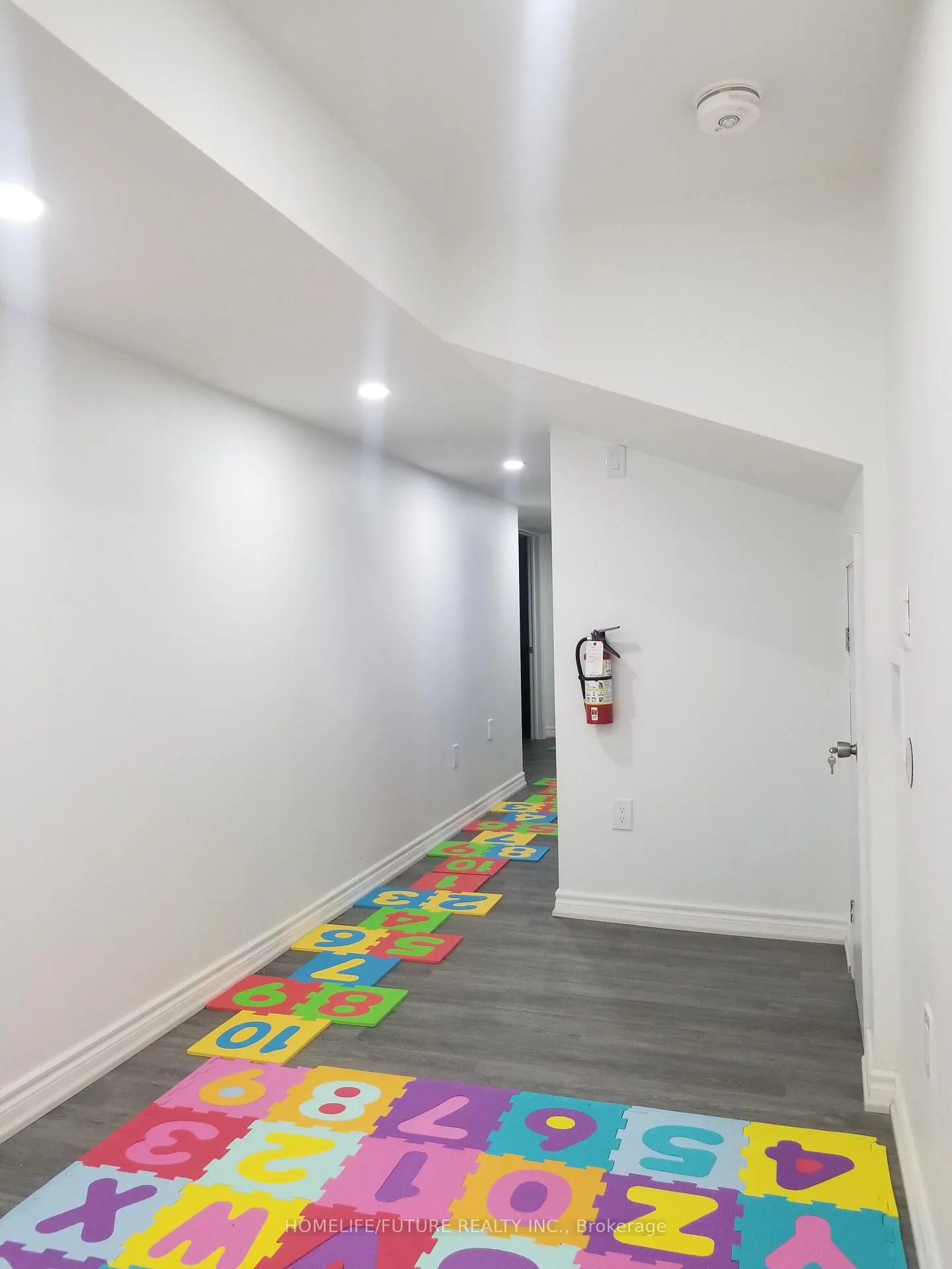 Photo 16 of 3101 Willowridge Path, Pickering, Rural Pickering — HOMEH