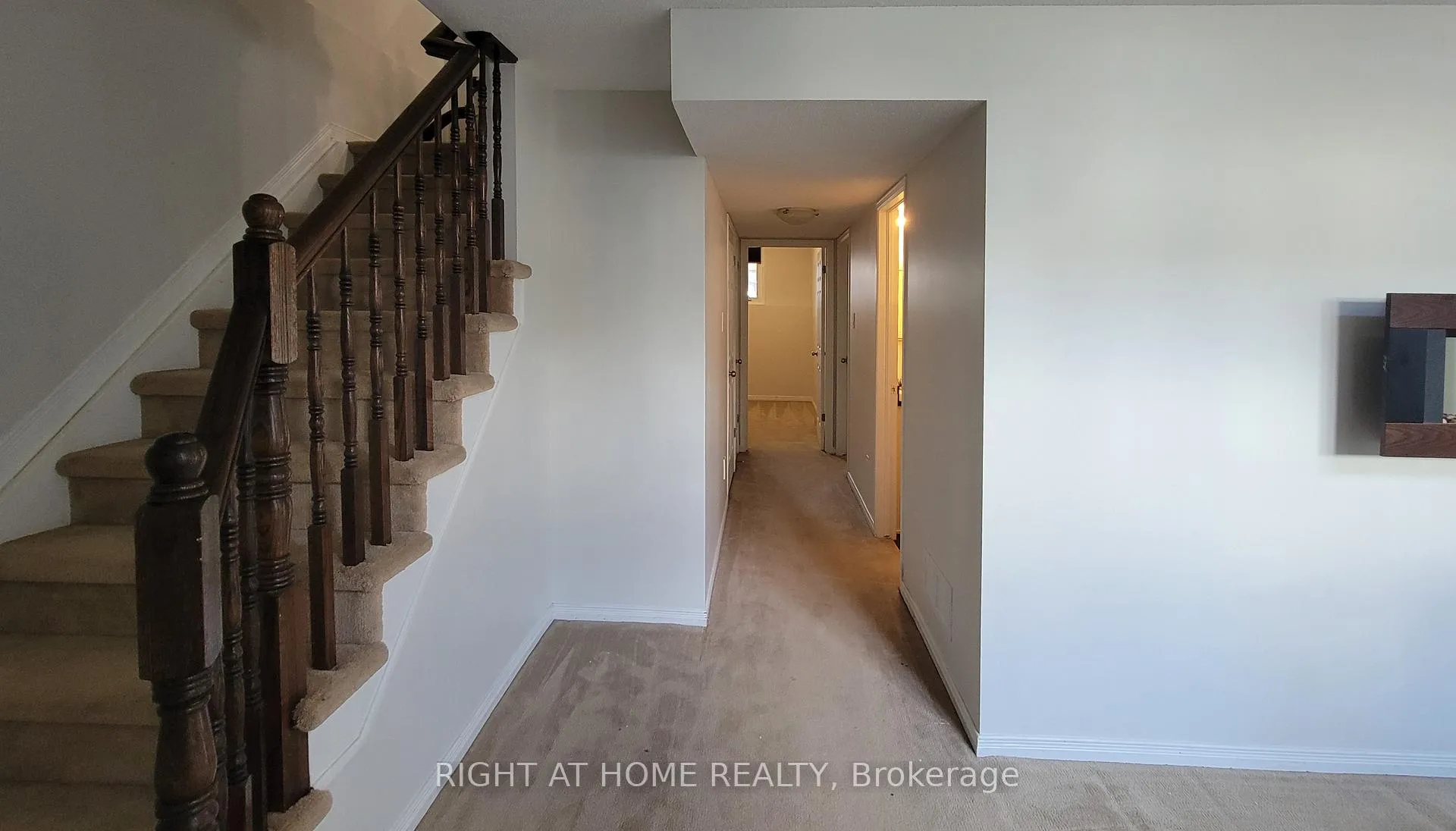 Photo 8 of Unit 11, 307 Galston Private, Ottawa, Mer Bleue/Bradley Estates/Anderson Park — HOMEH
