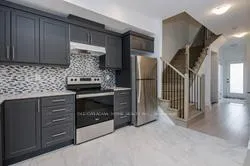 Photo 6 of 63 Gateland Drive, Barrie, Painswick South — HOMEH