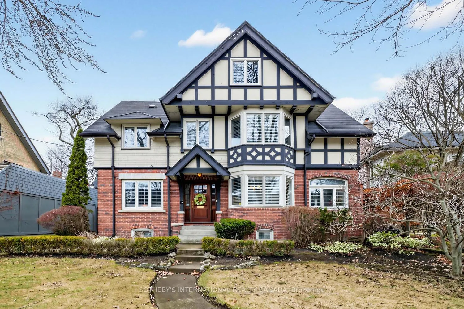 Photo 3 of 136 Roxborough Drive, Toronto, Rosedale-Moore Park — HOMEH