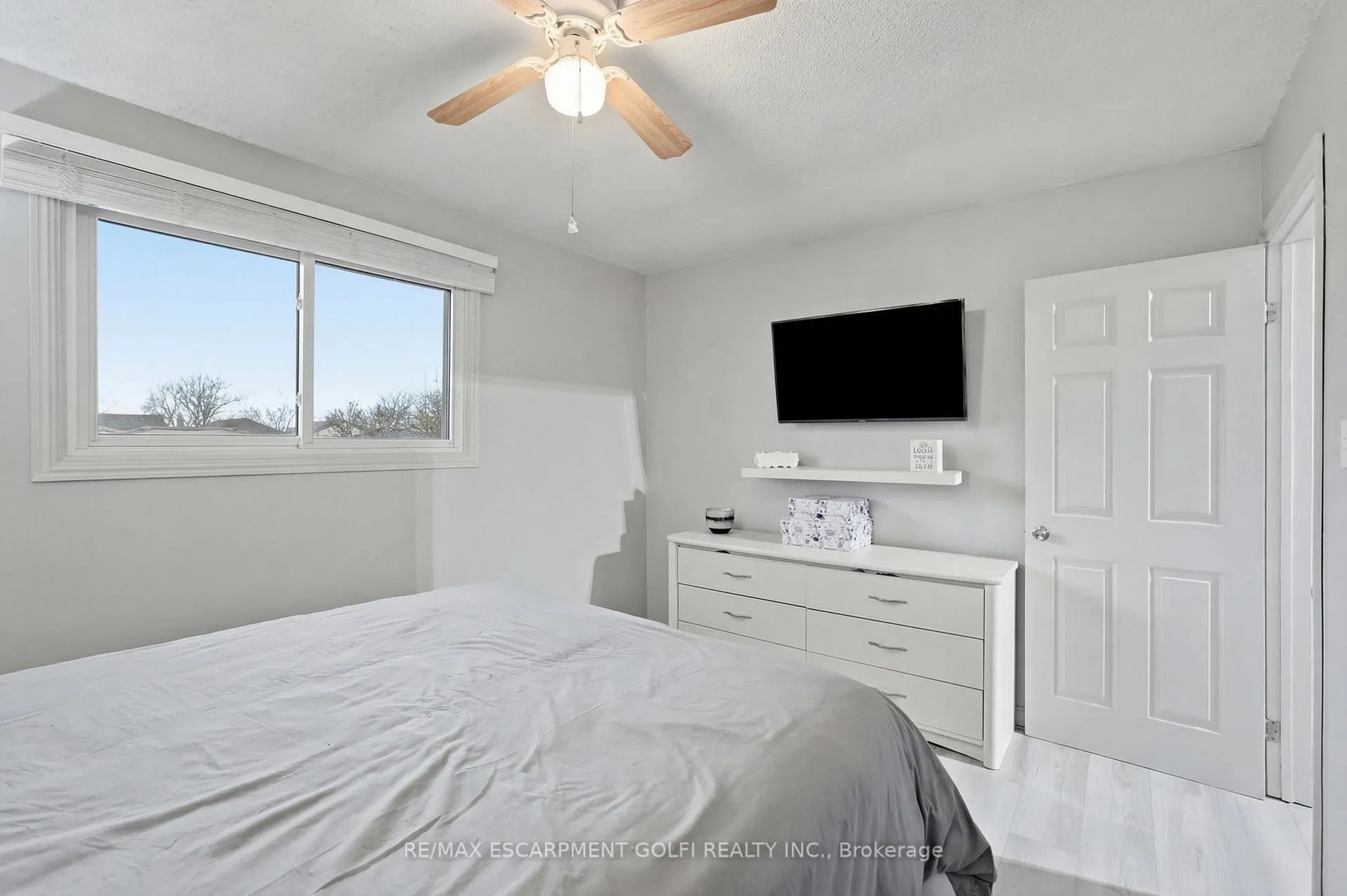Photo 16 of 39 Kennard Street, Hamilton, Stoney Creek Mountain — HOMEH