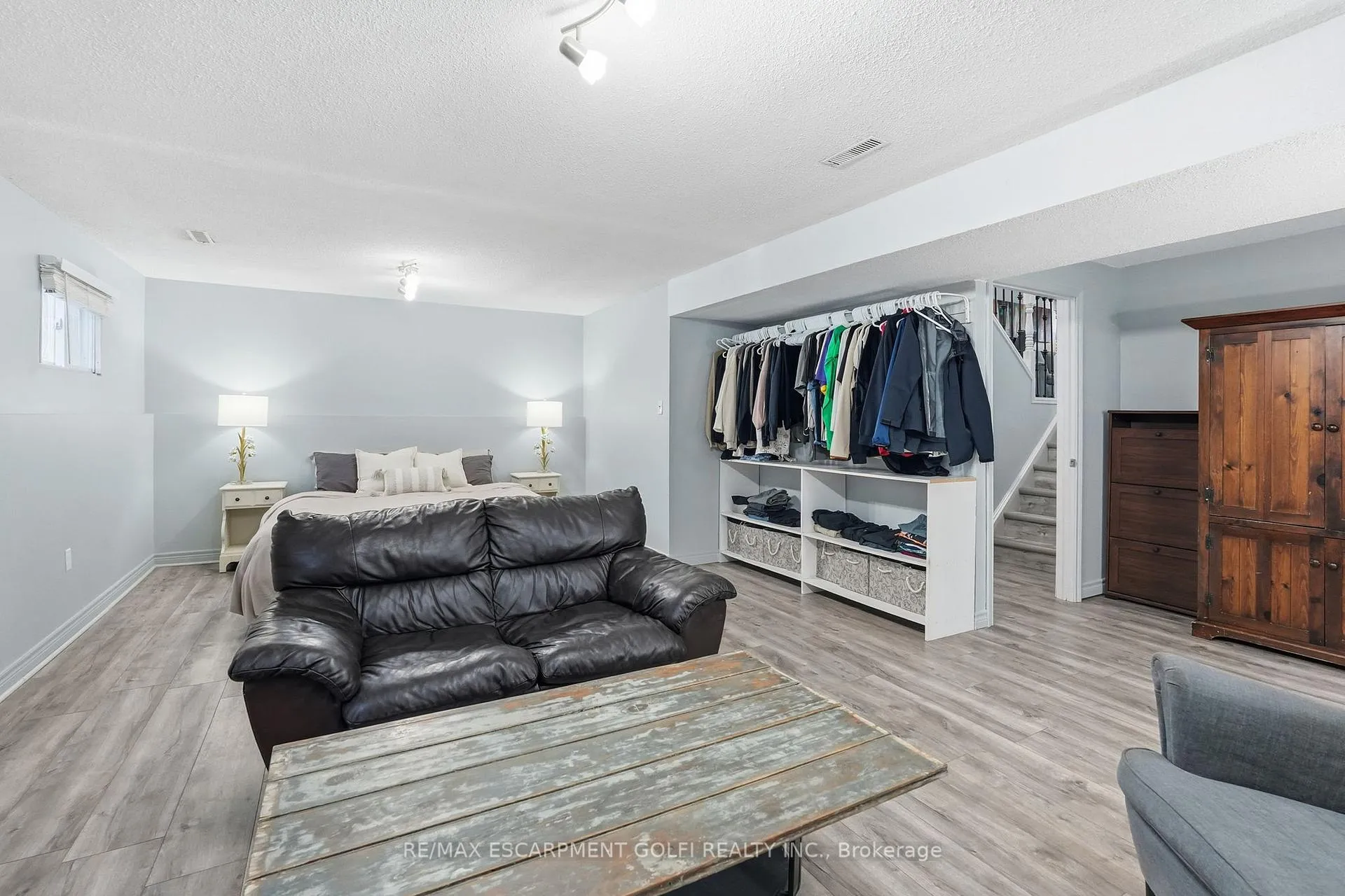 Photo 21 of 39 Kennard Street, Hamilton, Stoney Creek Mountain — HOMEH