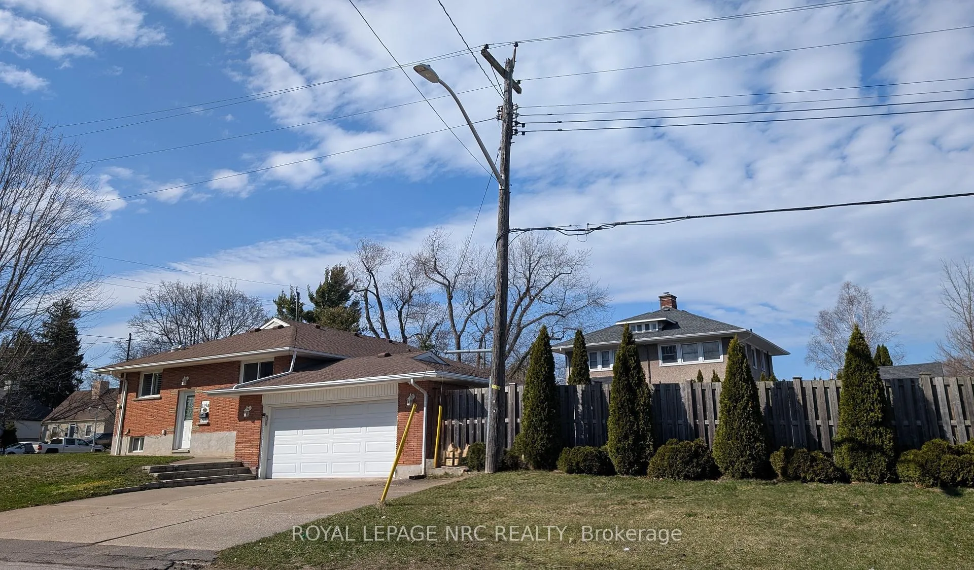 Photo 4 of 3194 Portage Road, Niagara Falls, Church's Lane — HOMEH